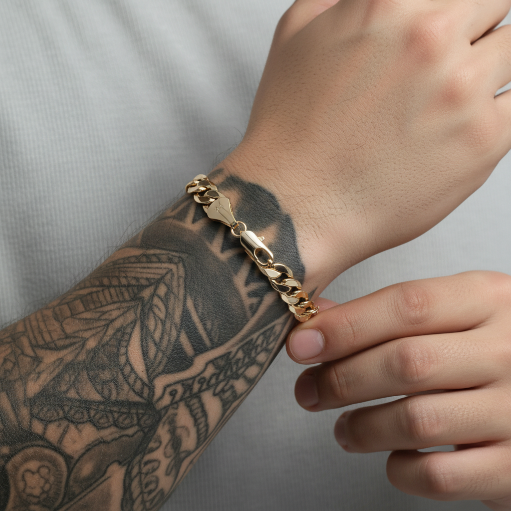 8MM / 8” Figaro Bracelet – Medium Fit-Bold, clean, and timeless