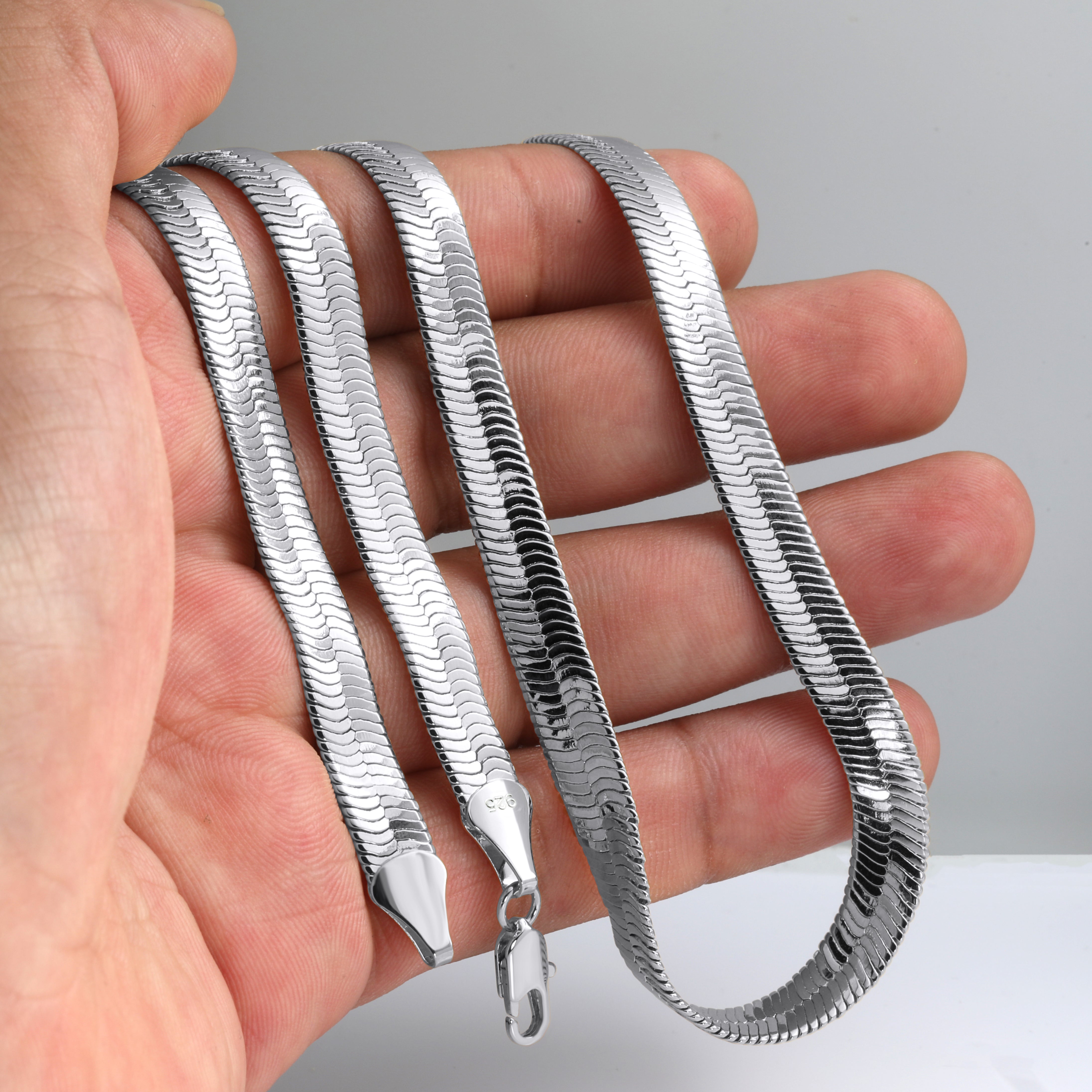 24" Herringbone Necklace 4mm-11mm(silver)