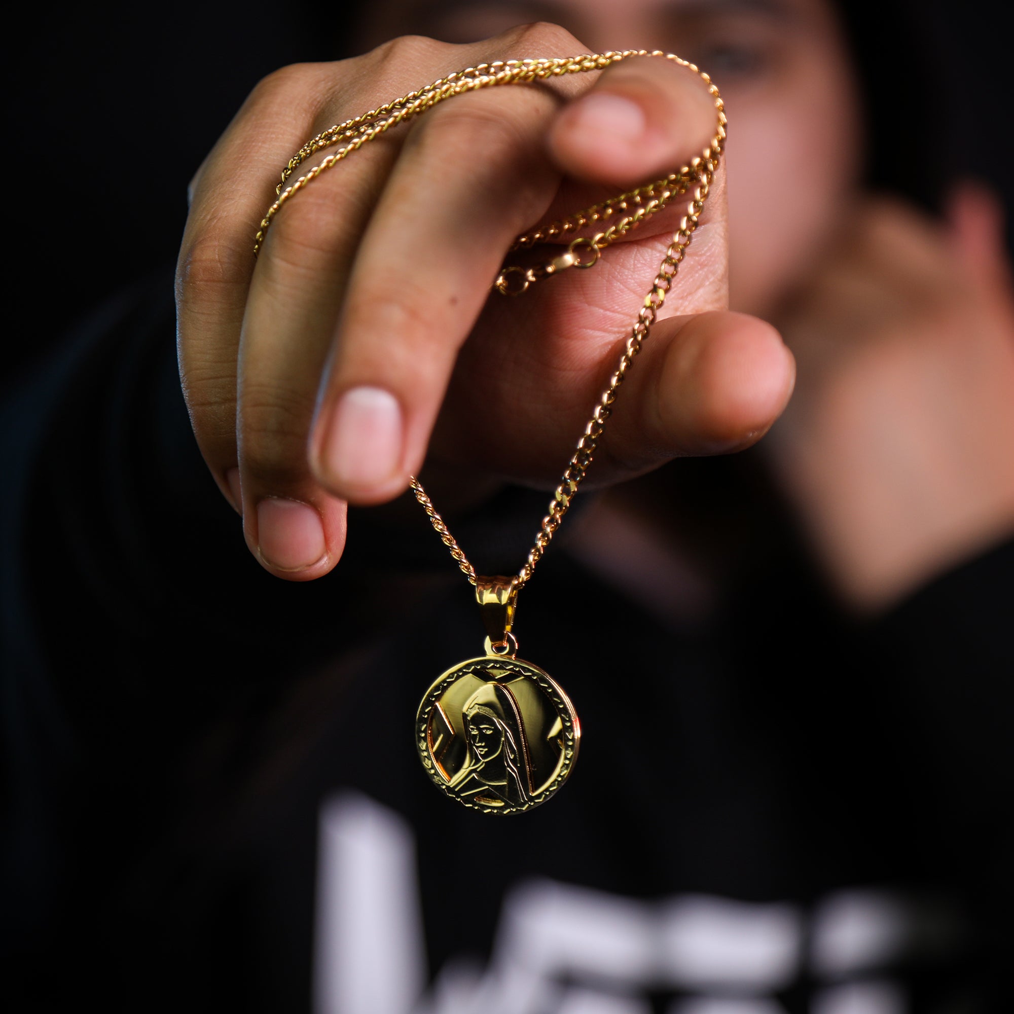 Mary Virgin Medallion Pendant 24" Cuban Chain Hip Hop Style 18k Gold Stainless Steel