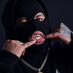 18k GOLD FULLY ICED TOP & SINGLE TOOTH BOTTOM GRILLZ AR