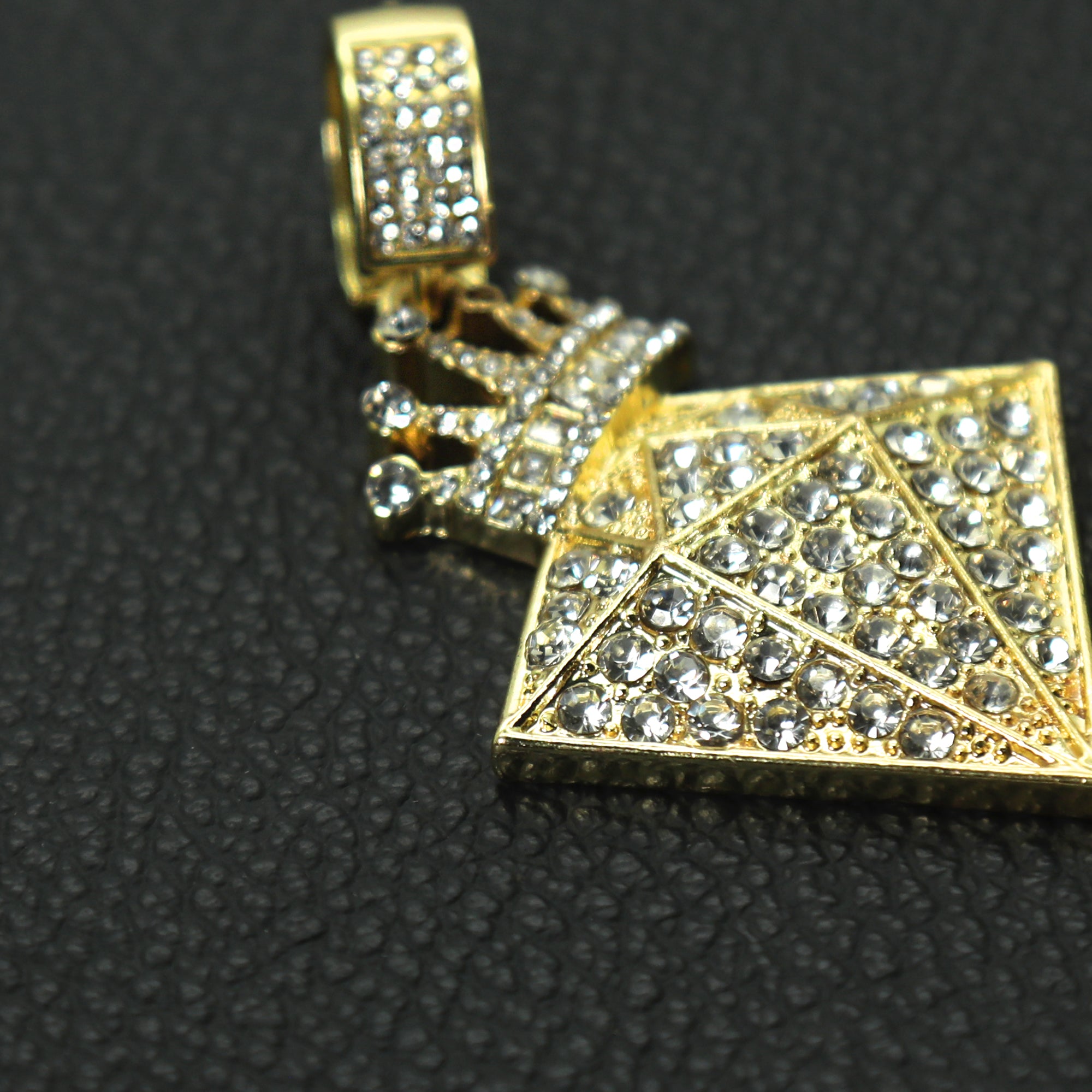 Hip Hop Iced Lab Diamond 18k Gold Plated D-Shape Crown Charm Pendant