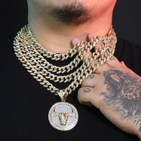 Large Round Silver Stardust Bull Pendant & Iced Cuban CZ Chain Necklace – Hip Hop Jewelry for Men –