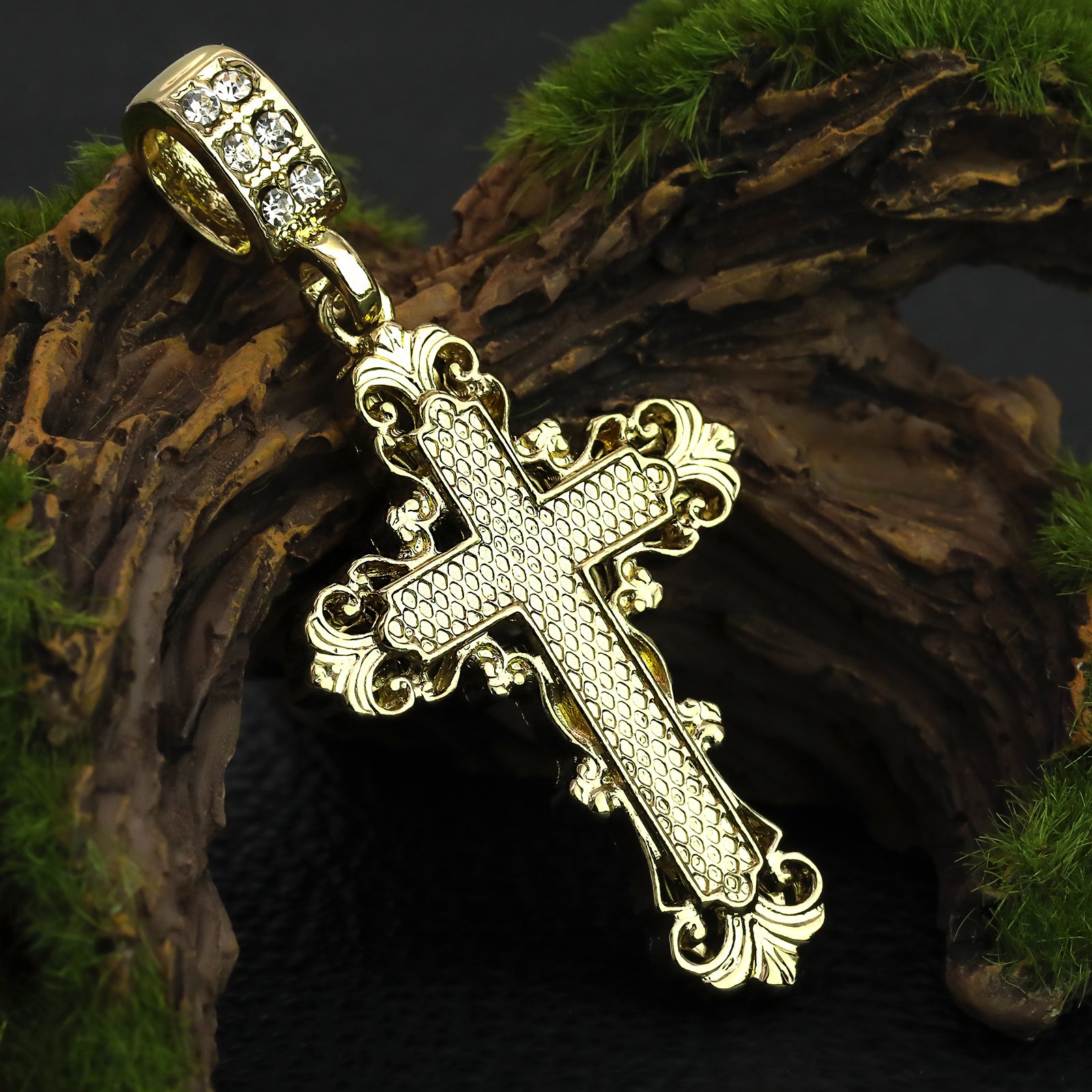 Royal Cross Pendant 20" Figaro Chain Hip Hop Style 18k Gold Plated