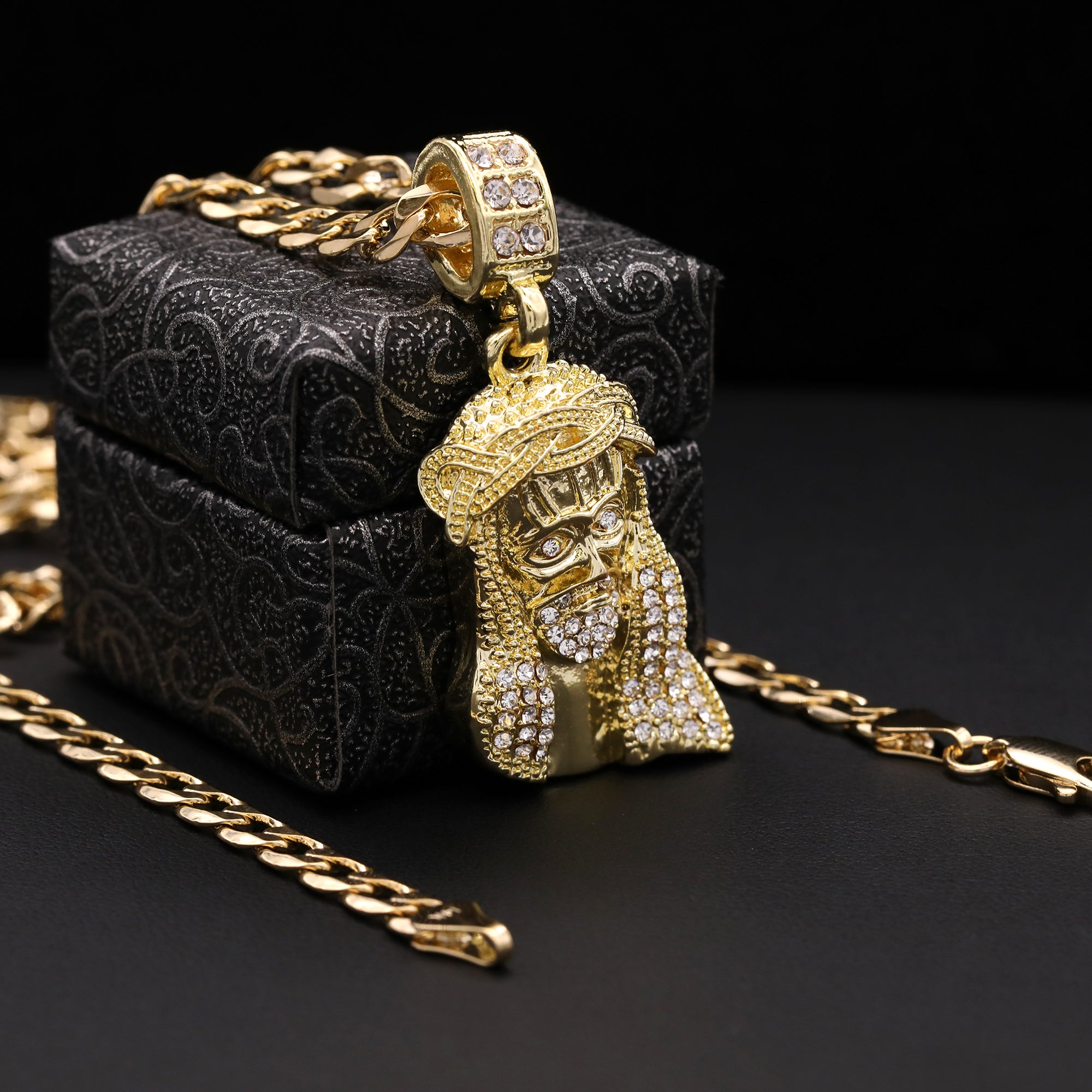 Infinity Crown Cz Jesus Face Pendant Cubic-Zirconia Gold Plated 18" Cuban Chain