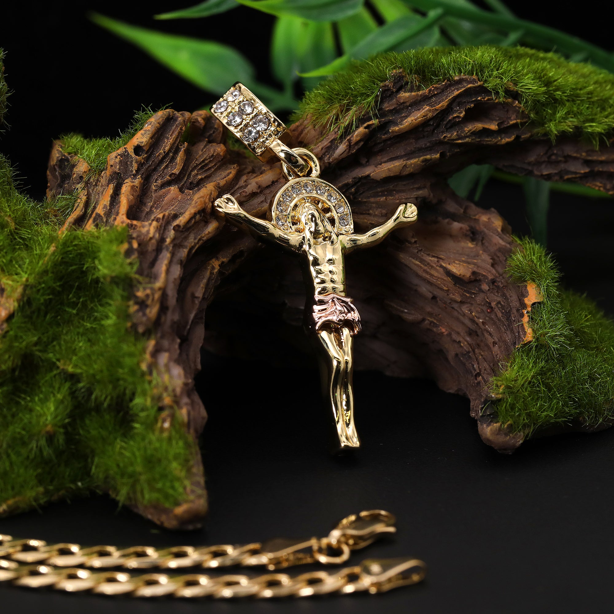 Catholic Crucifix Jesus Pendant Cubic-Zirconia Gold Plated 18" Cuban Chain