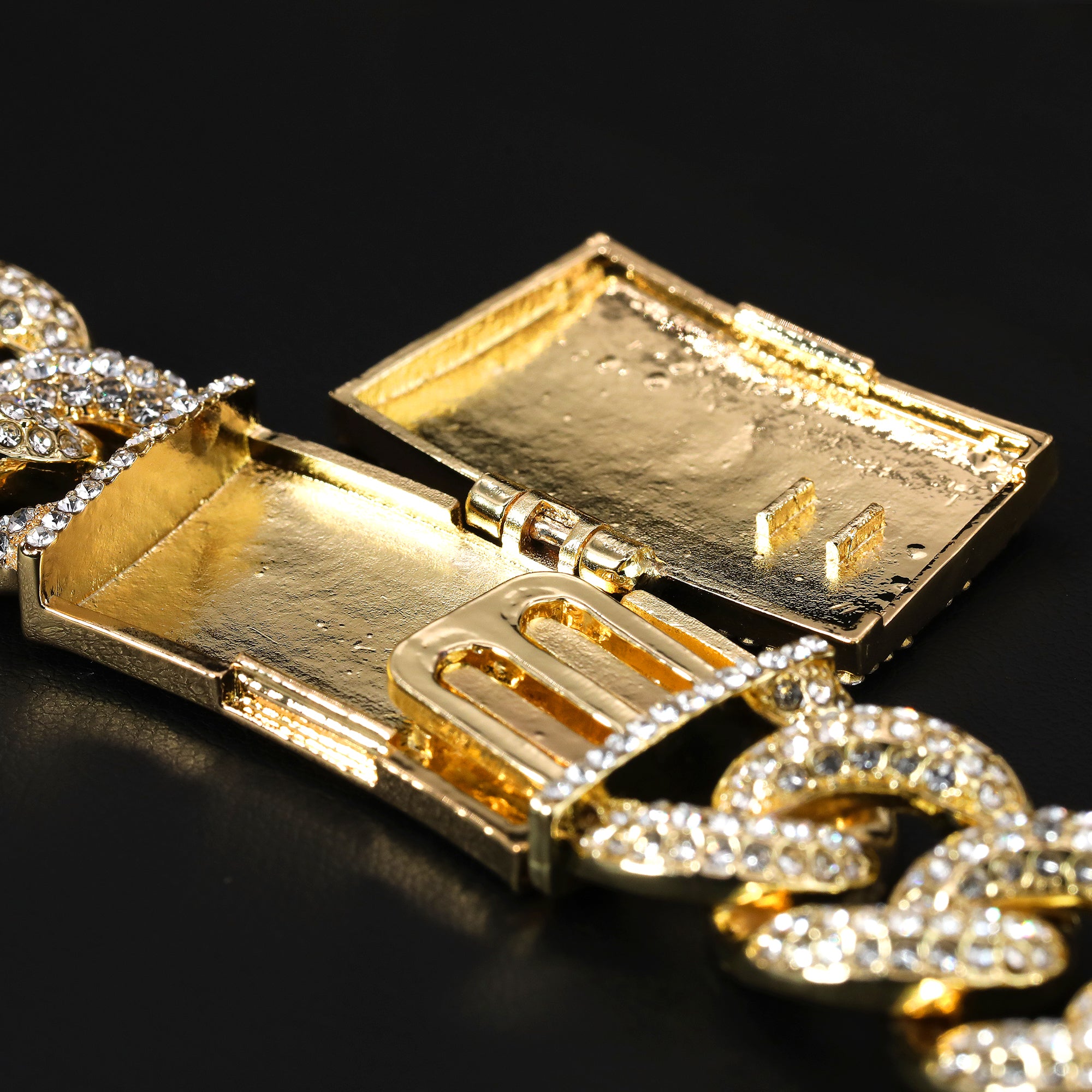 XXL Round Big 23 Pendant with 14K Gold Plated 20" Cuban Choker Chain – Box Clasp