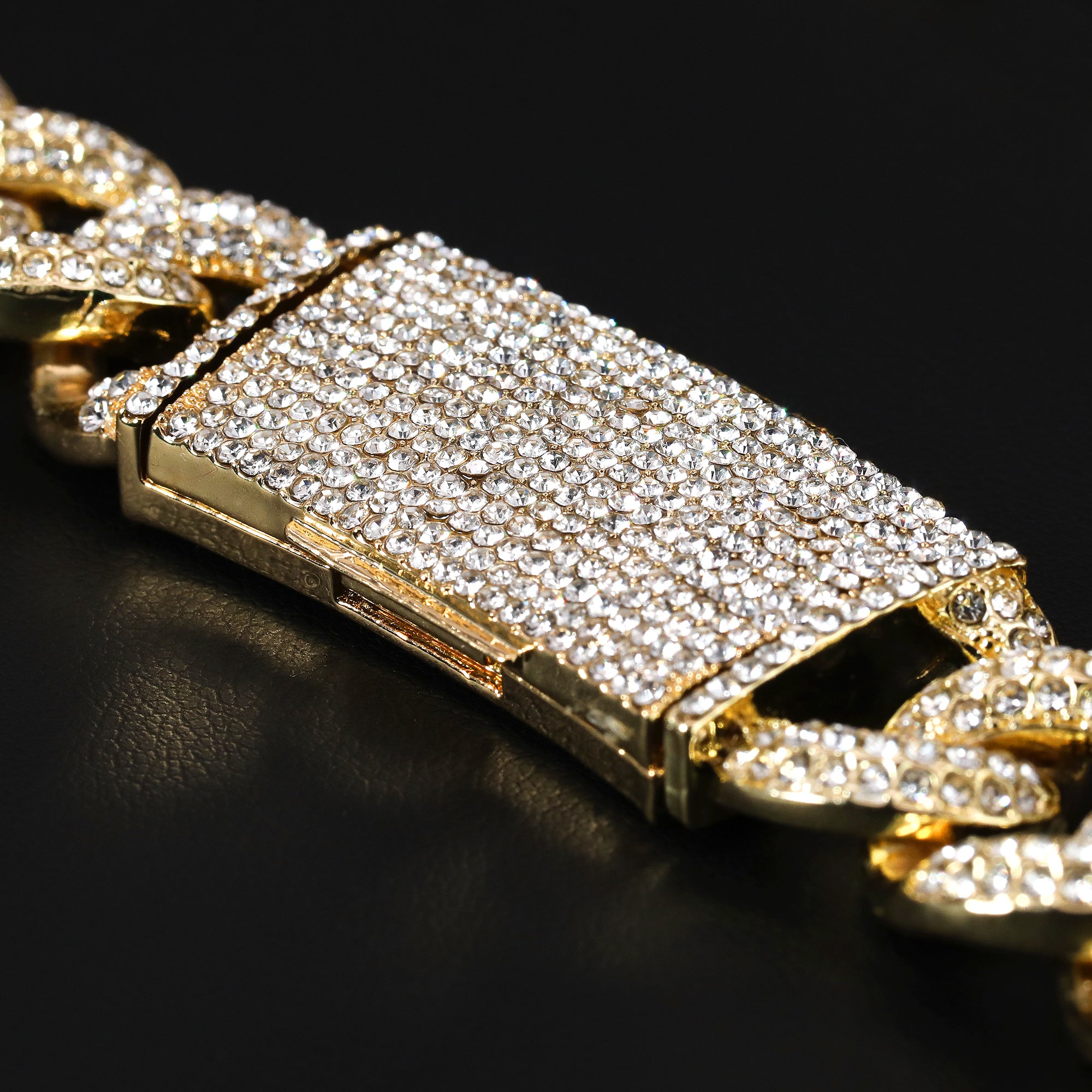 XXL Round Big 23 Pendant with 14K Gold Plated 20" Cuban Choker Chain – Box Clasp