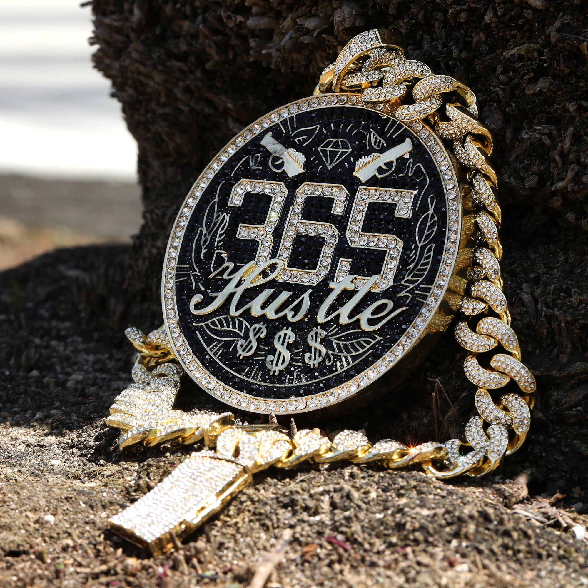 XXL Round 365 Hustle Pendant with 14K Gold Plated 20" Cuban Choker Chain – Box Clasp