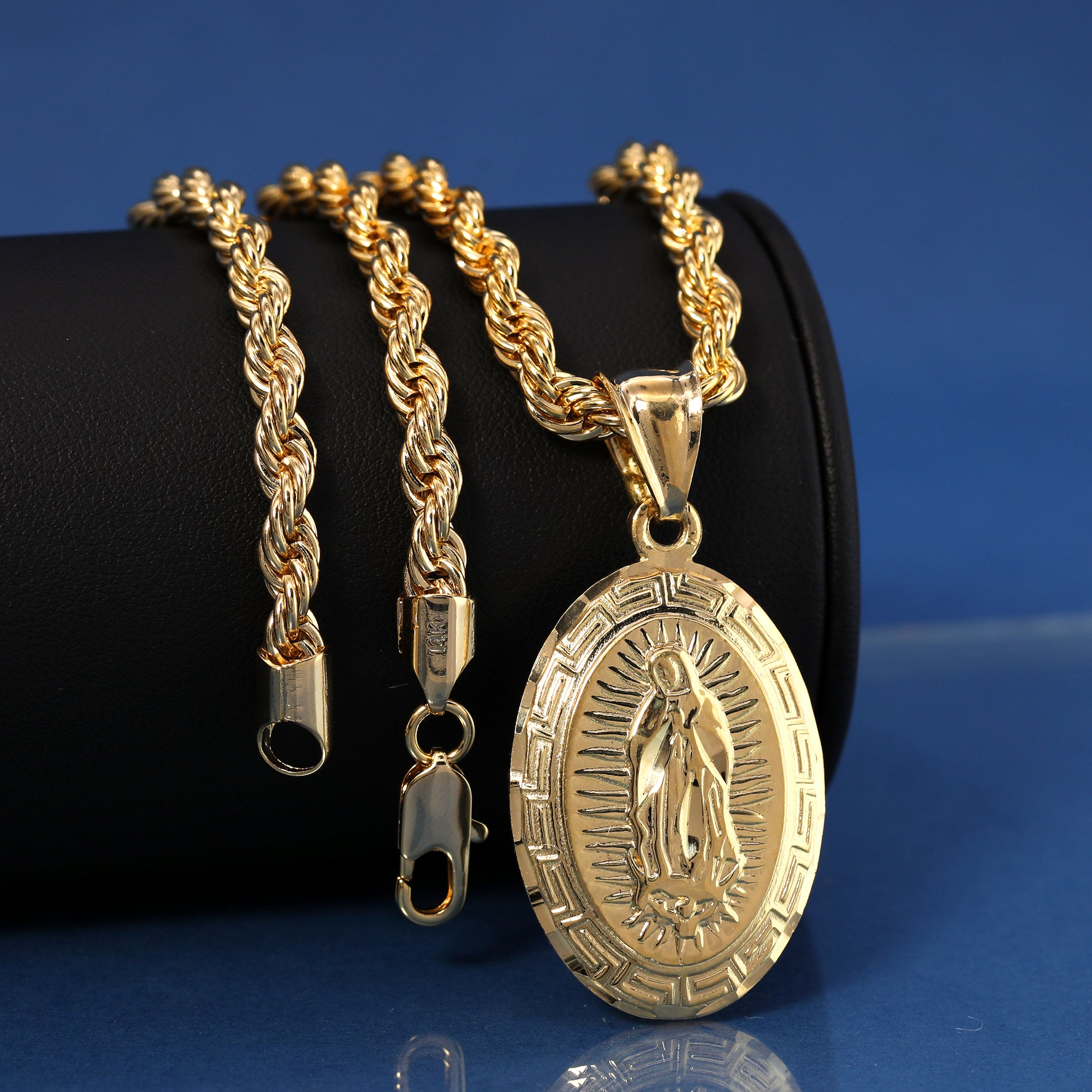Thick Oval Mary Pendant Rope Chain 14k Gold Plated