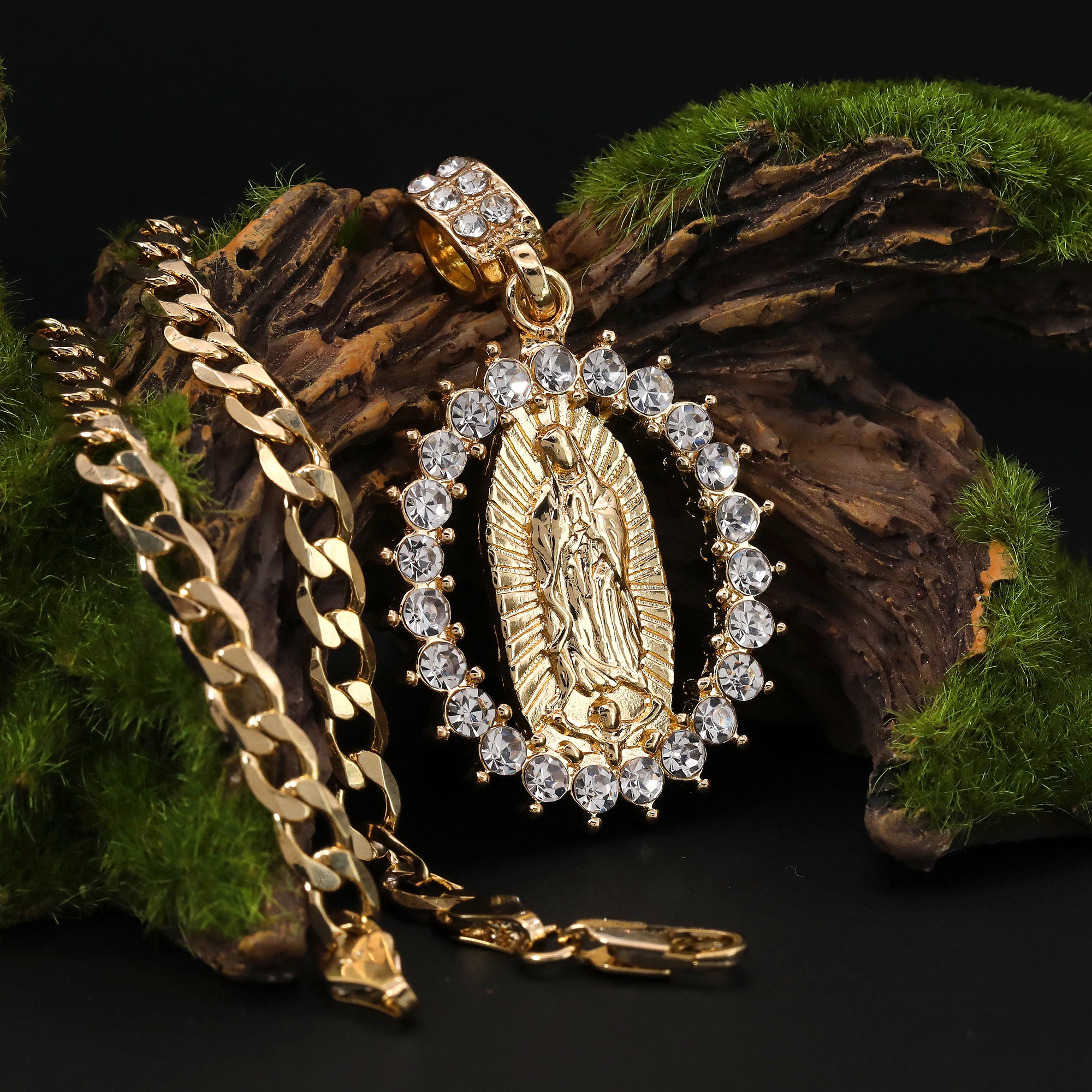 Catholic Spike Round Guadalupe Pendant Cubic-Zirconia Gold Plated 20 Cuban Chain