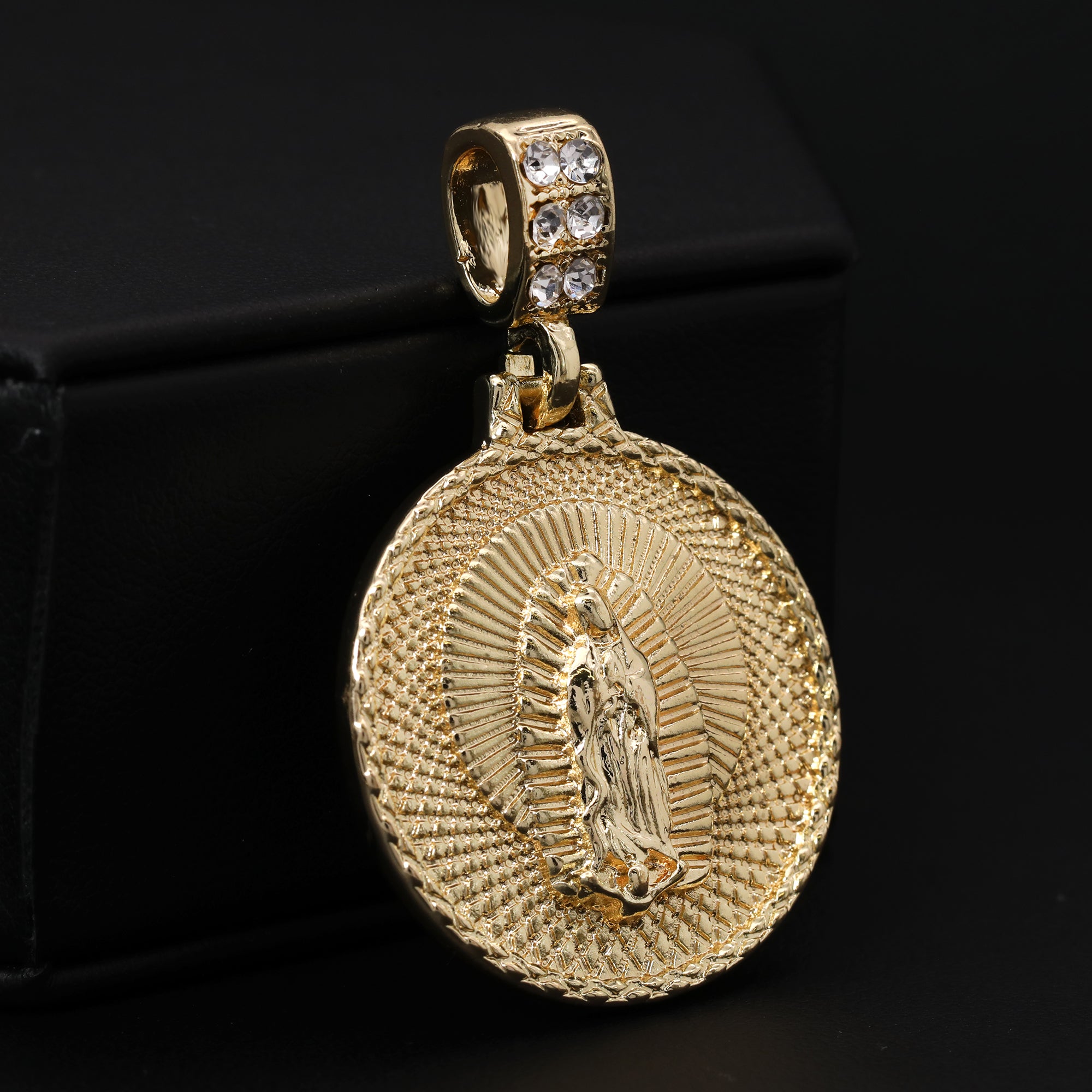 Catholic Round Web Guadalupe Pendant Cubic-Zirconia Gold Plated 20" Cuban Chain