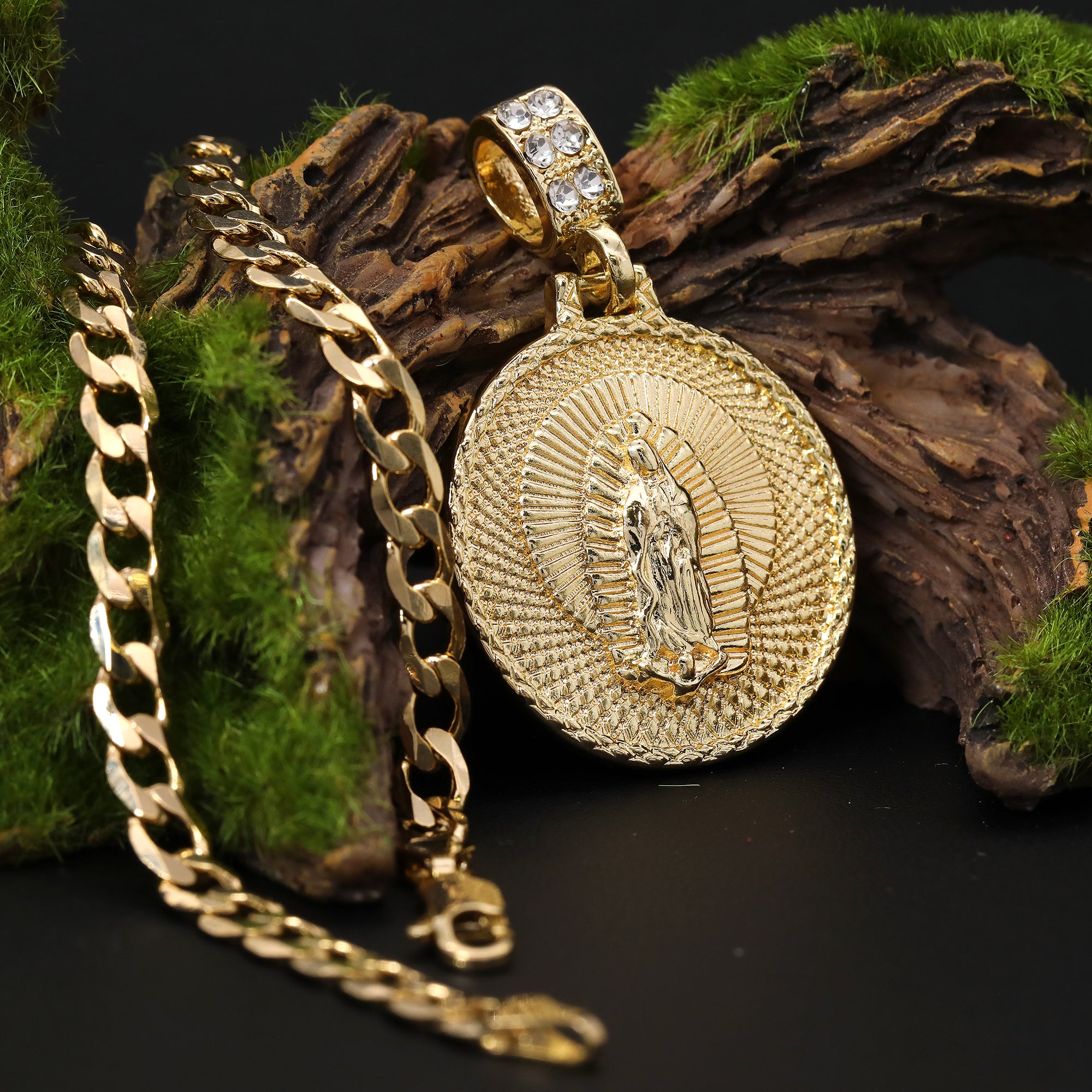 Catholic Round Web Guadalupe Pendant Cubic-Zirconia Gold Plated 20" Cuban Chain