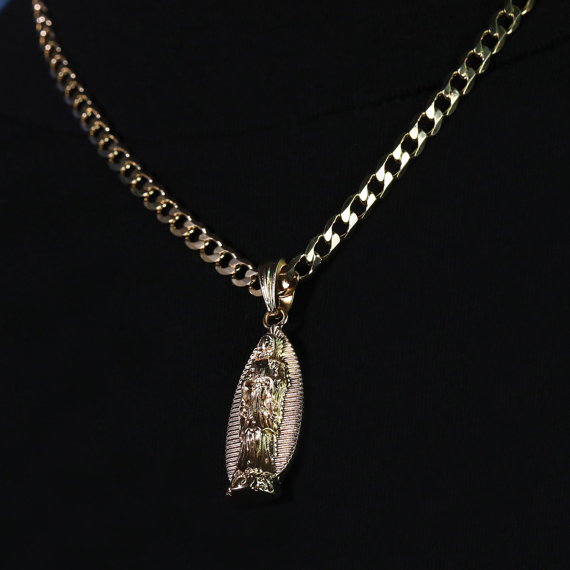 Catholic Thin Oval Guadalupe Pendant Cubic-Zirconia Gold Plated 20" Cuban Chain