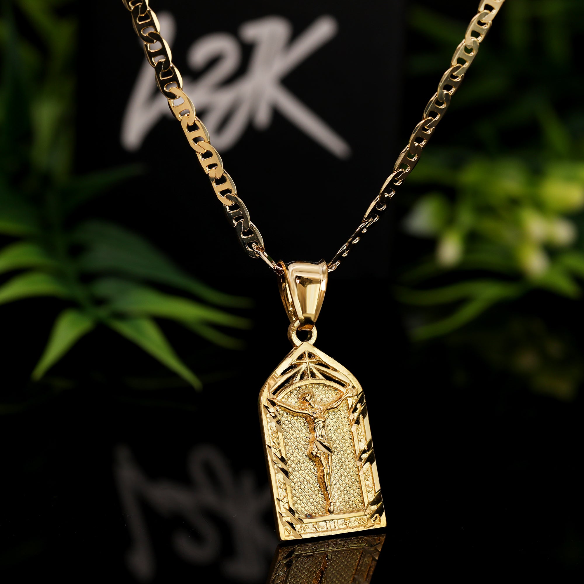 Jesus Temple Pendant 01 Mariner Chain 20" Gold Plated