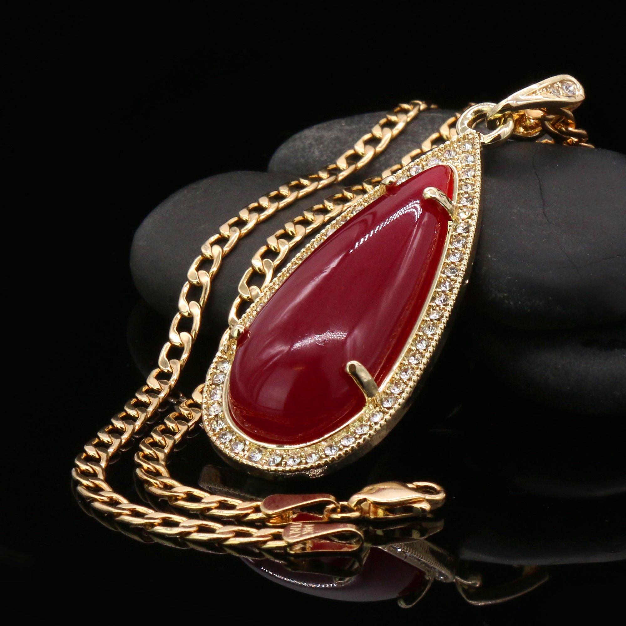 Red Tear Women's Jade Cuban Chain Pendant Necklace