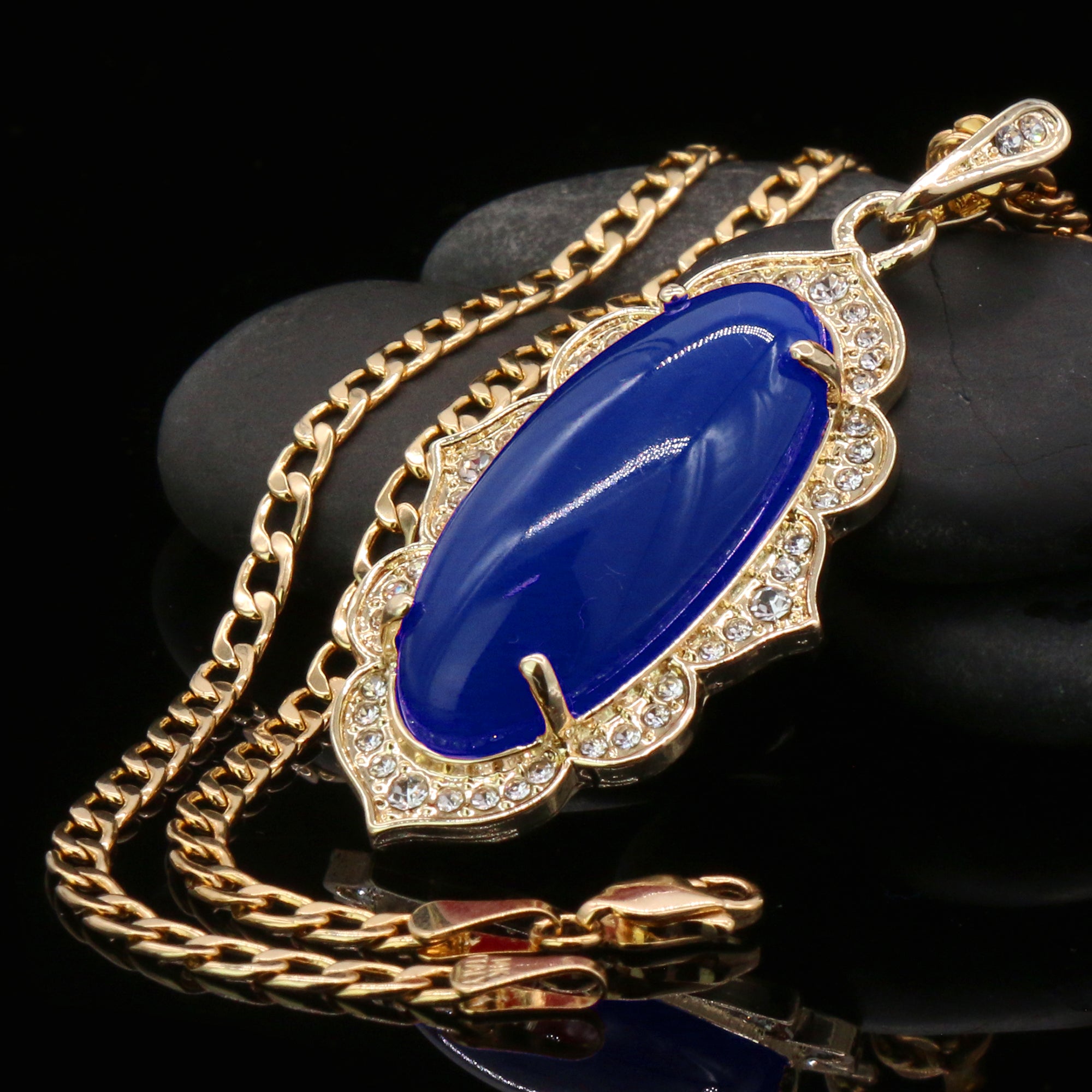 Blue Oval Women's Jade Chain Pendant Necklace
