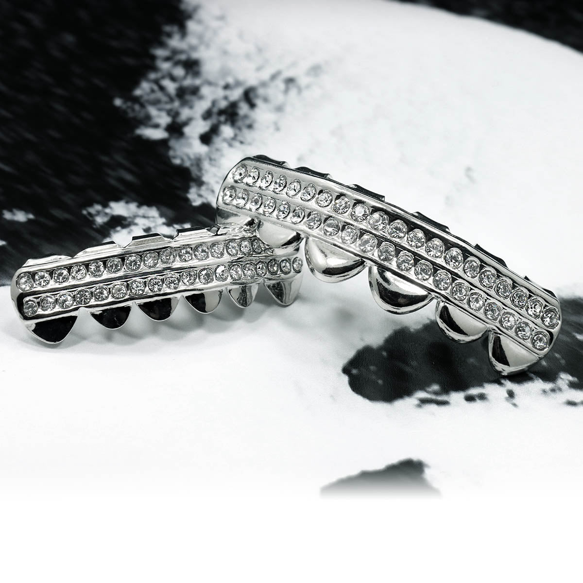 2 ROW 18k WHITE GOLD FULLY ICED TOP & BOTTOM GRILLZ