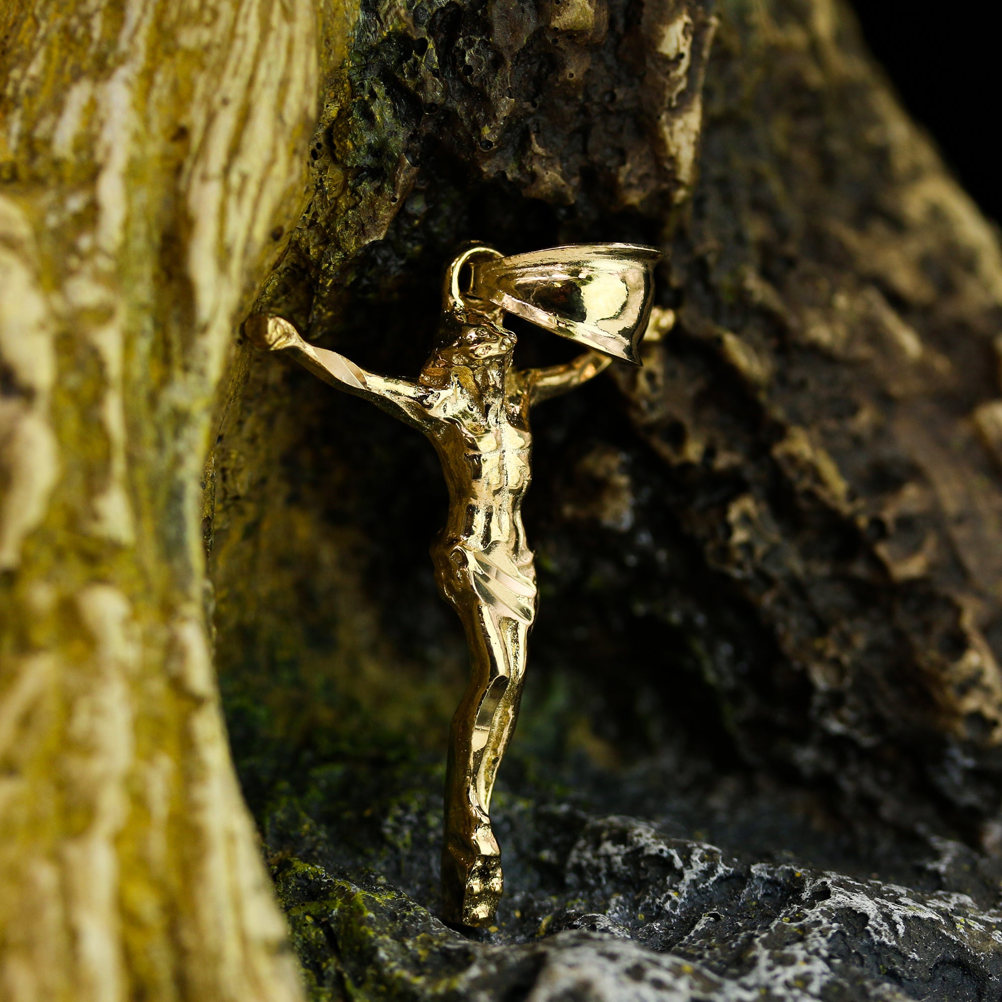 Virgin Mary Temple Diamond Cut Pendant Cuban / Franco Choker Chain 14k Gold Plated