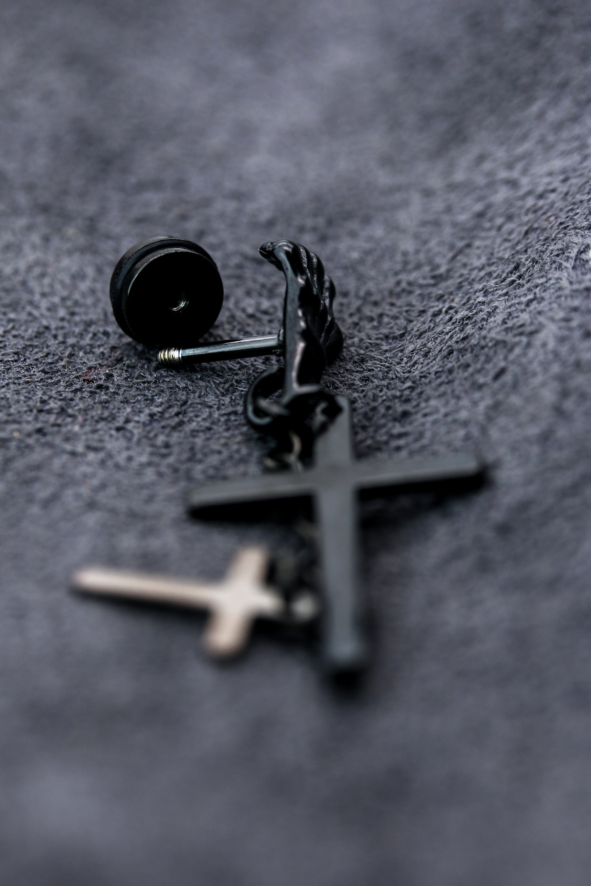2 Cross Dangle Skeleton Hand Black SST Plain Earring