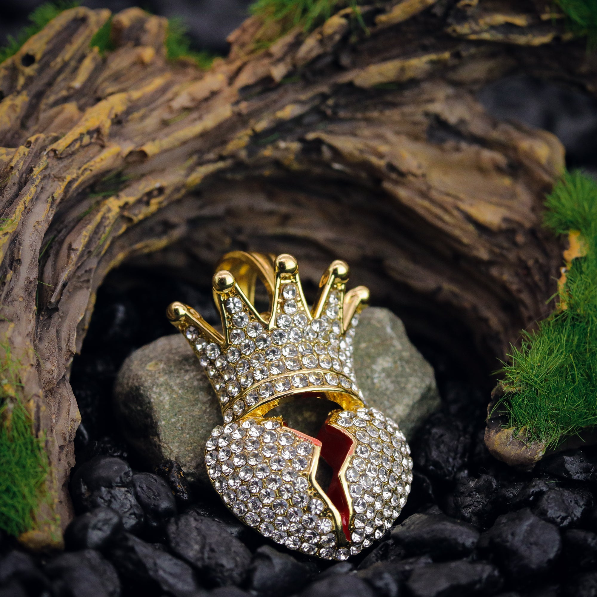 Crowned Broken Heart Pendant 24" Cuban Chain Hip Hop Style 18k Gold Stainless Steel