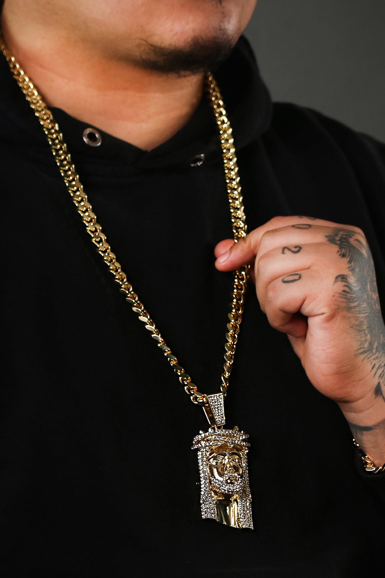 Thorn Crown Jesus Face Pendant with 30" Miami Cuban Link Chain – 10mm Gold-Plated Hip Hop Necklace