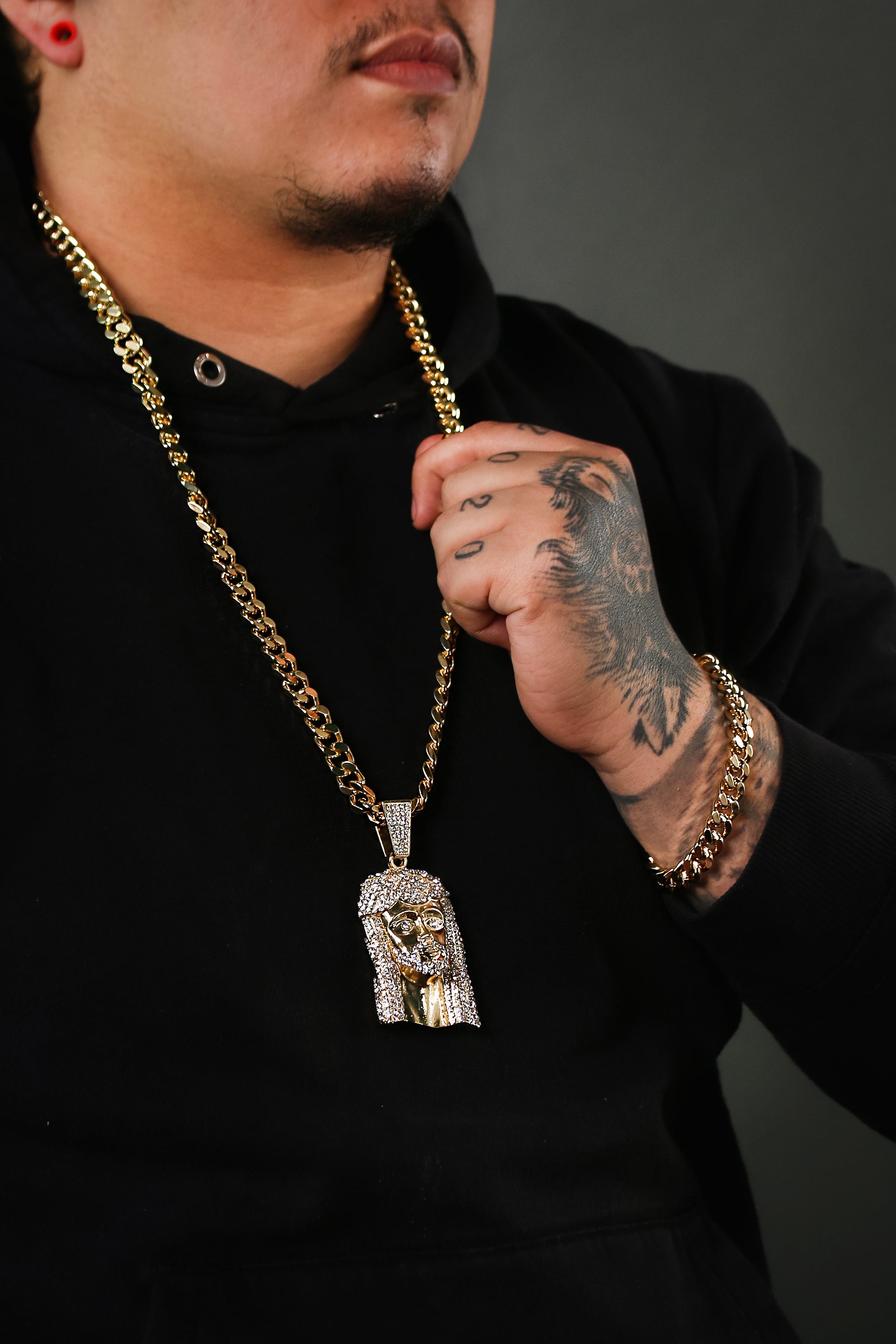 Jesus Peace Face Pendant Set – 10mm Miami Cuban Chain & Bracelet (Gold)