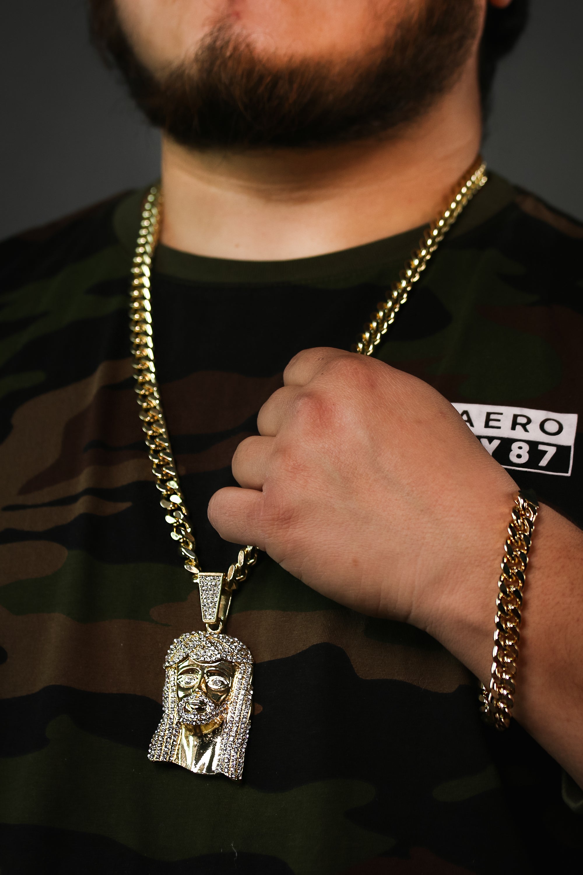 Jesus Peace Face Pendant Set – 10mm Miami Cuban Chain & Bracelet (Gold)