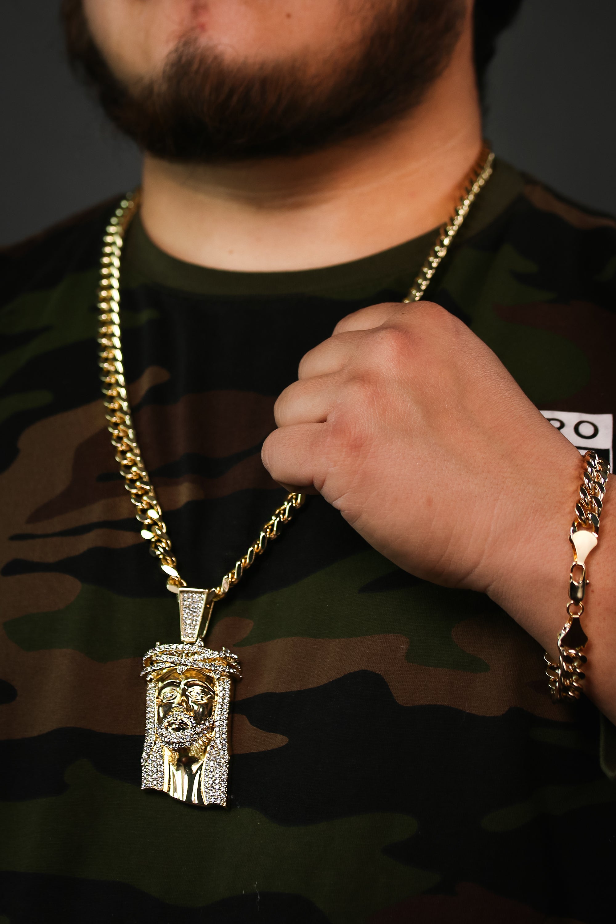 Crown Jesus Face Pendant Set – 10mm Miami Cuban Chain & Bracelet (Gold)