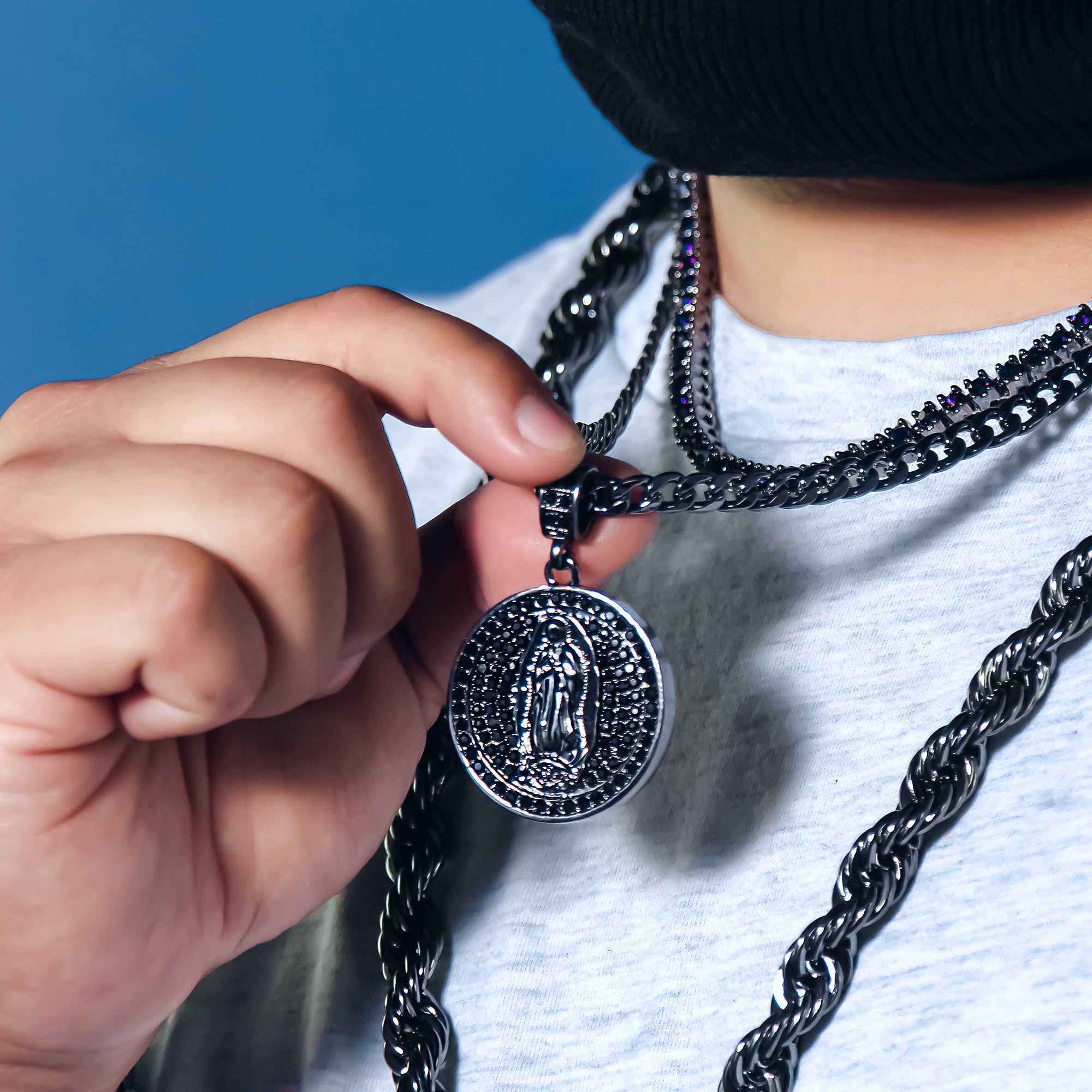 Guadalupe Pendant 4mm 24" Cuban Chain Hema Plated