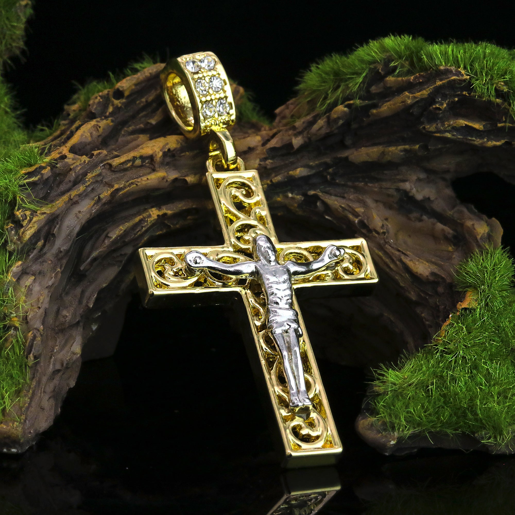 Clover Two Tone Jesus Cross Pendant 20" Figaro Chain Hip Hop Style 18k Gold Plated