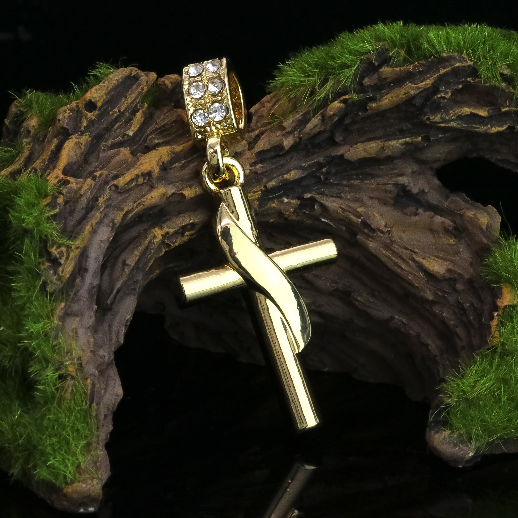Drape Cross Pendant 20" Figaro Chain Hip Hop Style 18k Gold Plated