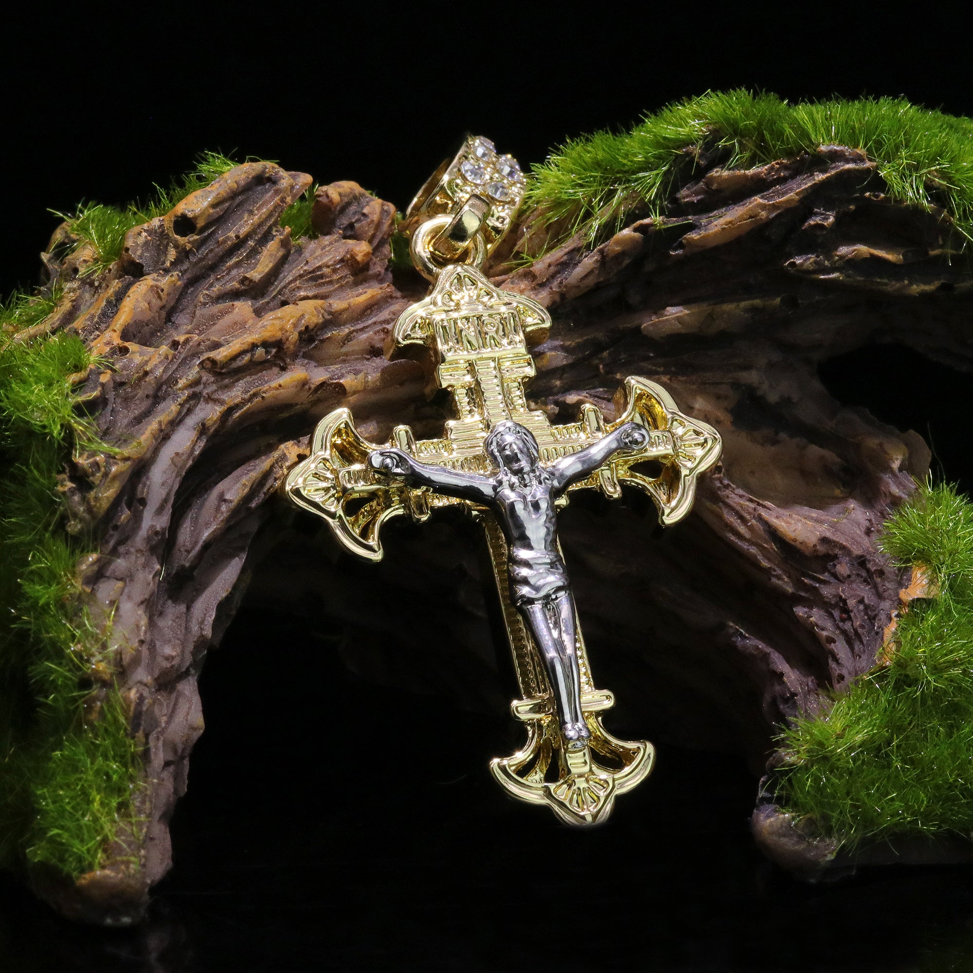 INRI Sharp Two Tone Jesus Cross Pendant 24" Figaro Chain Hip Hop Style 18k Gold Plated