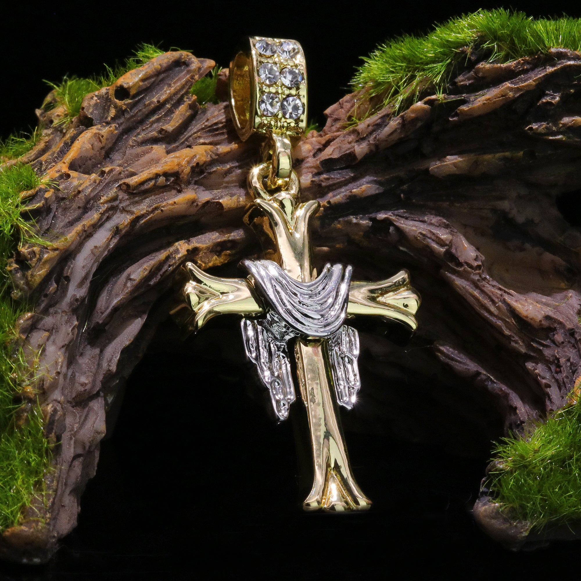 Drape Jesus Cross Pendant 24" Figaro Chain Hip Hop Style 18k Gold Plated