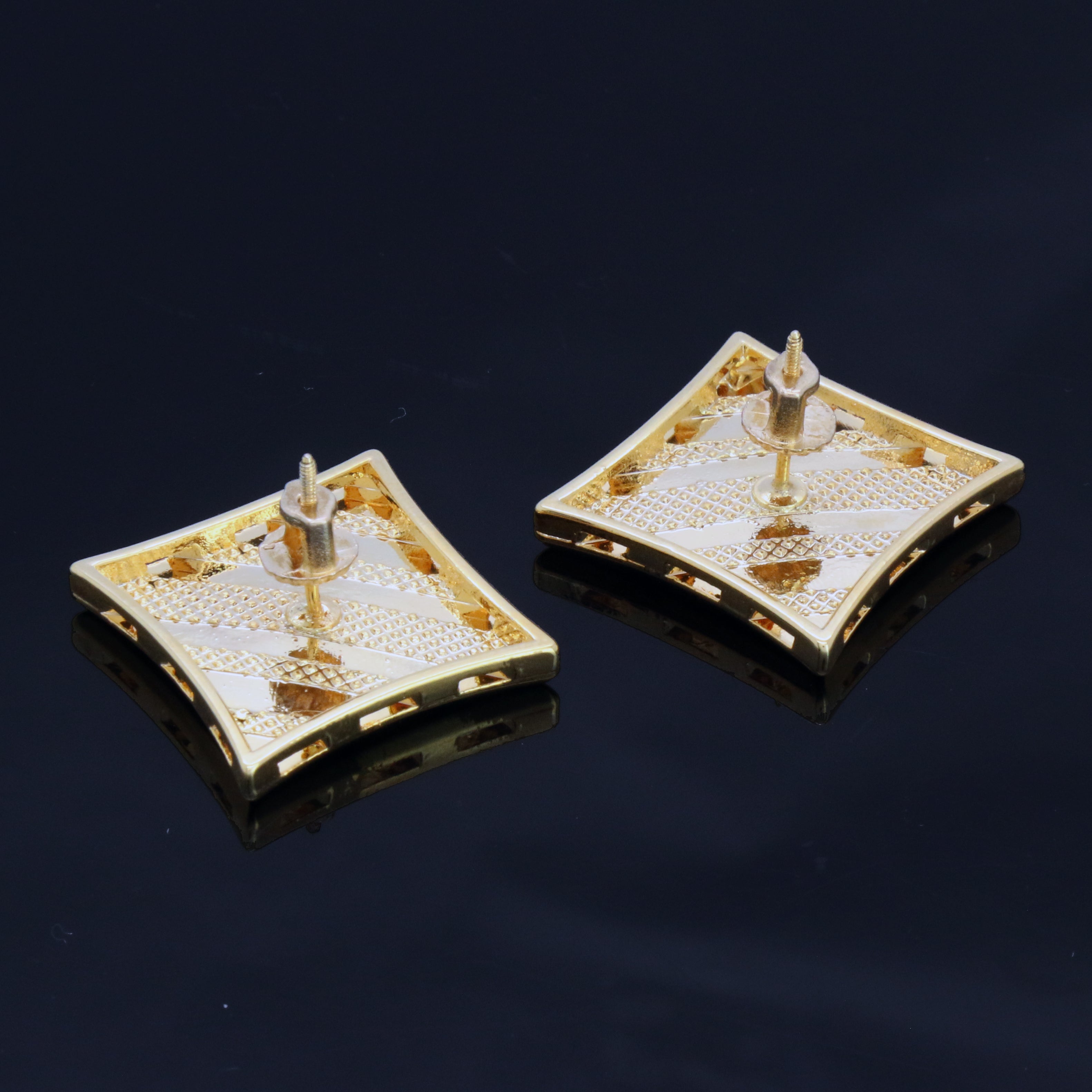 Screw Back Gold Cz 11 Row Kite