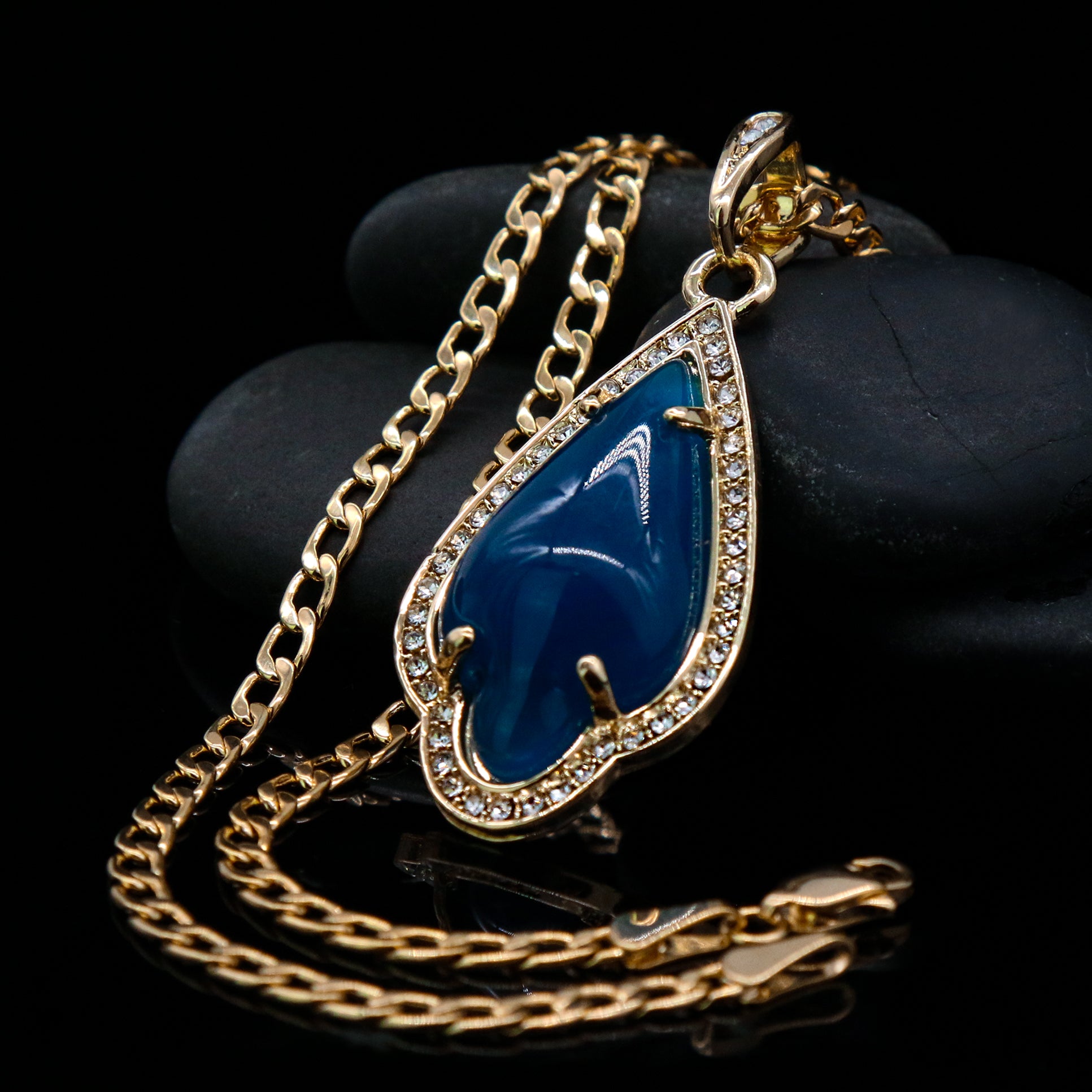 Blue Curved Tear Women's Jade Chain Pendant Necklace