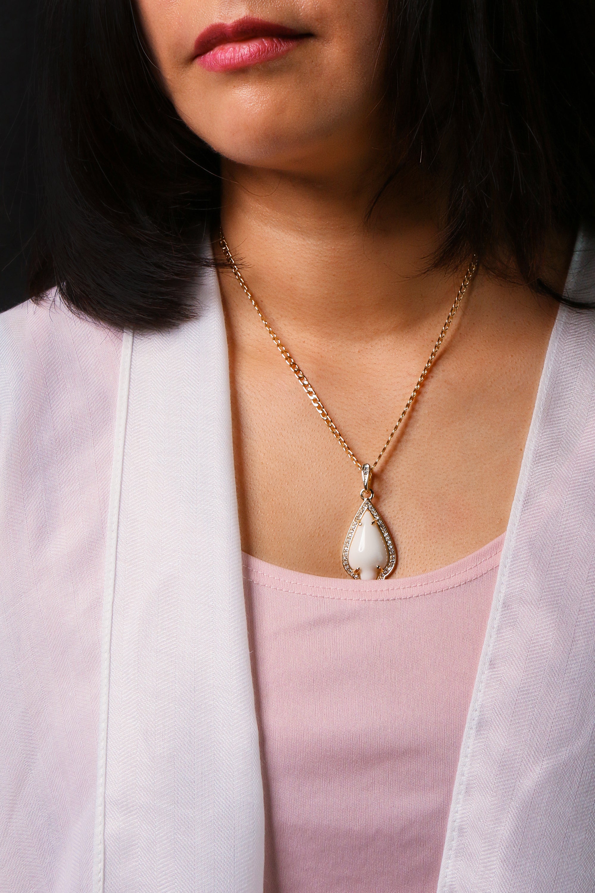 White Curved Tear Women's Jade Chain Pendant Necklace