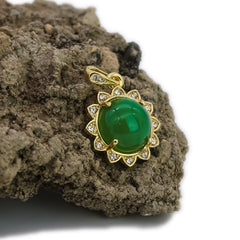 Copy of Exquisite Iced Green Jade Round Shape 14k Gold PT Pendant 18"20" Figaro Chains