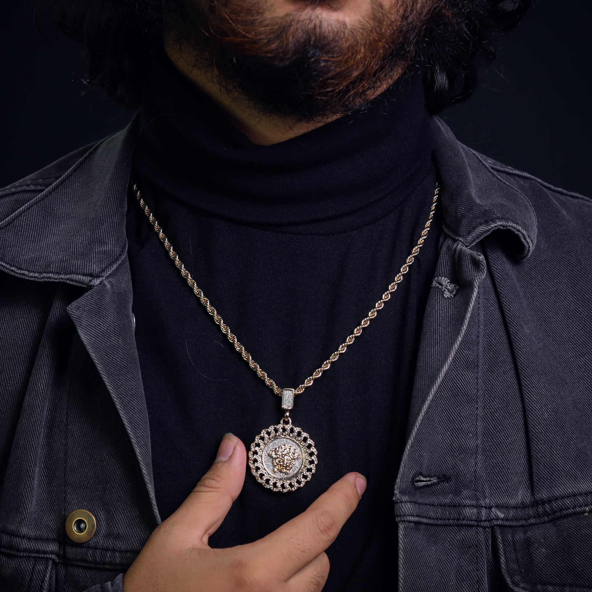 Cz Round Medusa Pendant 24" Rope Chain Hip Hop Style 18k Gold Plated