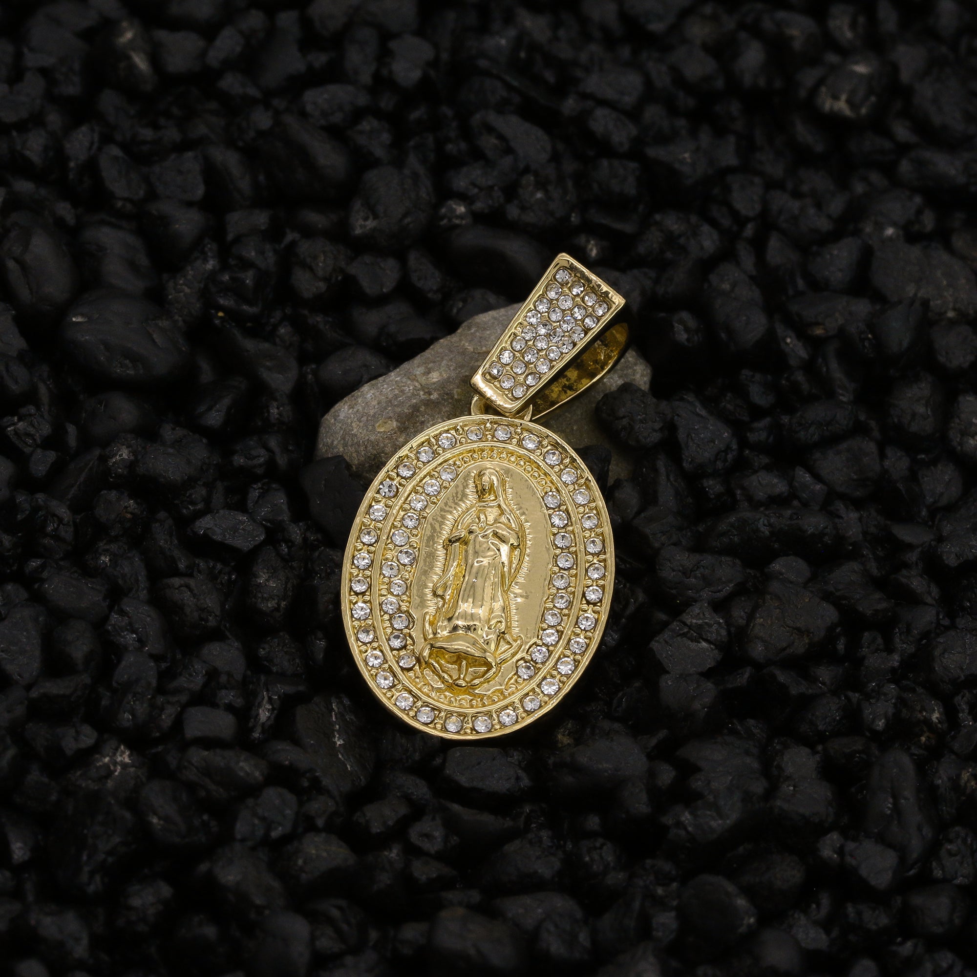 Small Iced Guadalupe Oval Pendant Rope Chain Men's Hip Hop 18k Cz Jewelry Necklace Choker