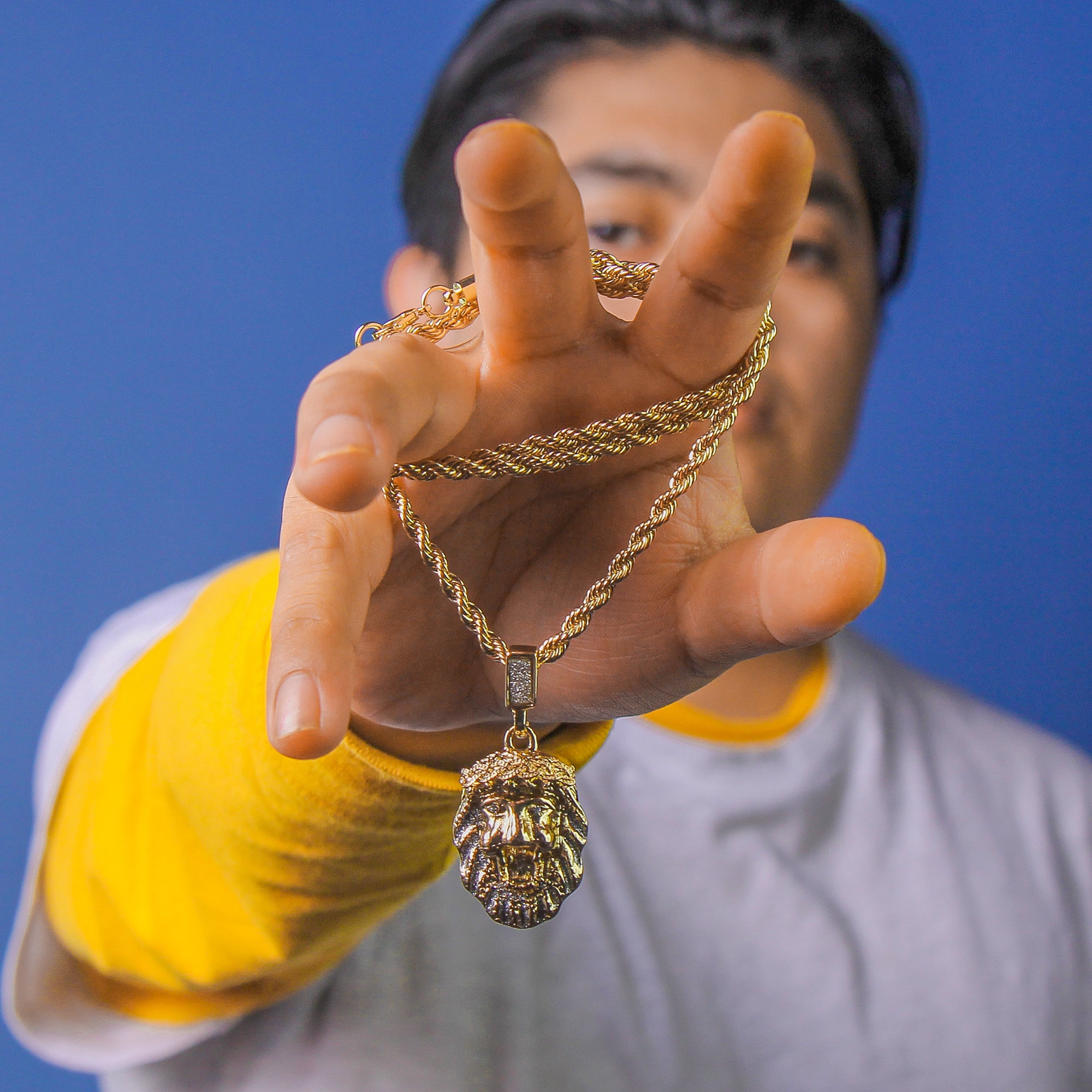 Thorn Crown Lion Pendant 4mm 24" Rope Chain 18k Gold Plated