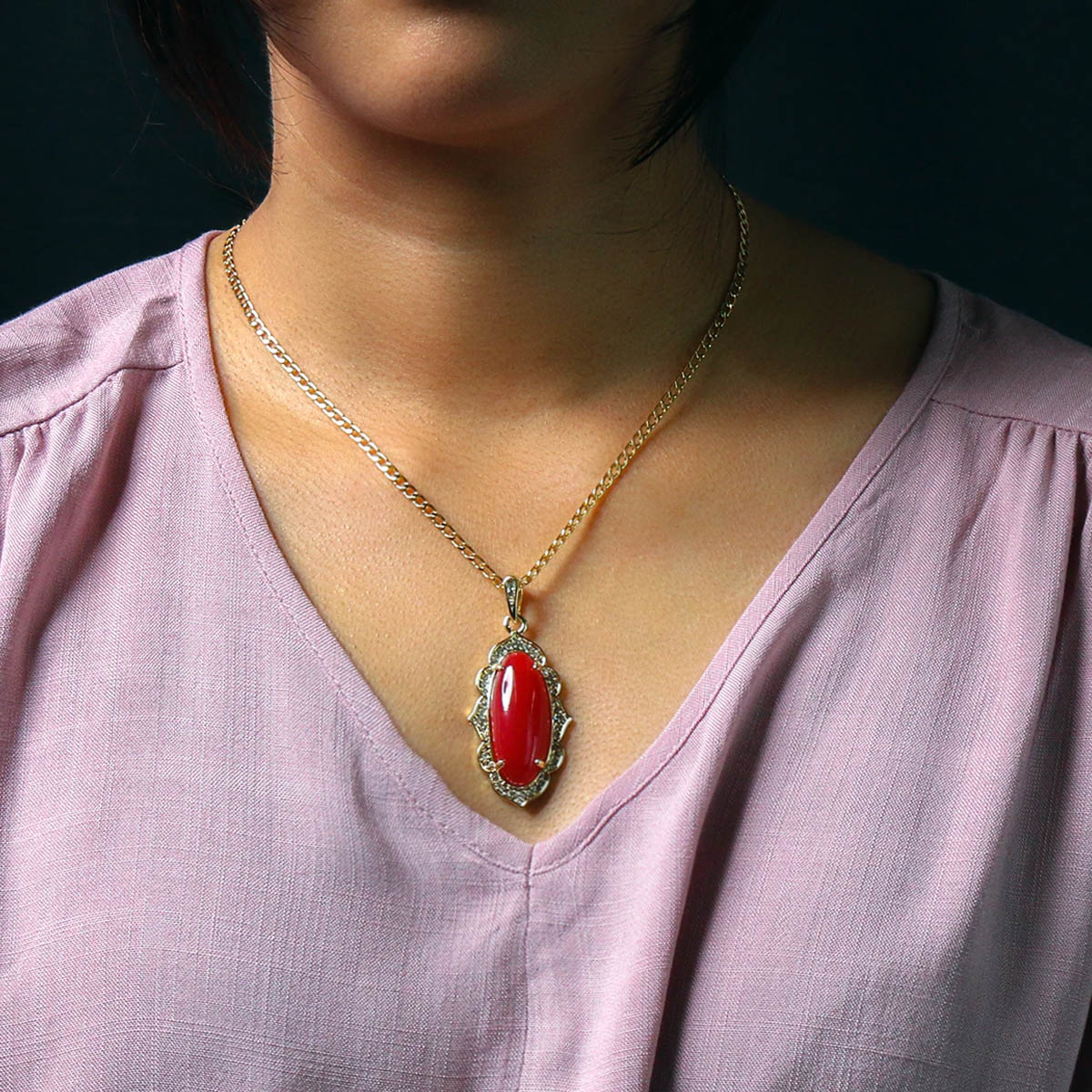 Red Oval Women's Jade Chain Pendant Necklace
