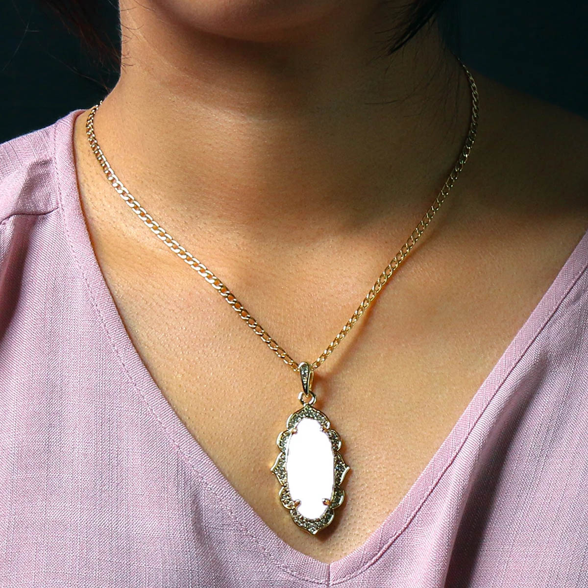 White Oval Women's Jade Chain Pendant Necklace
