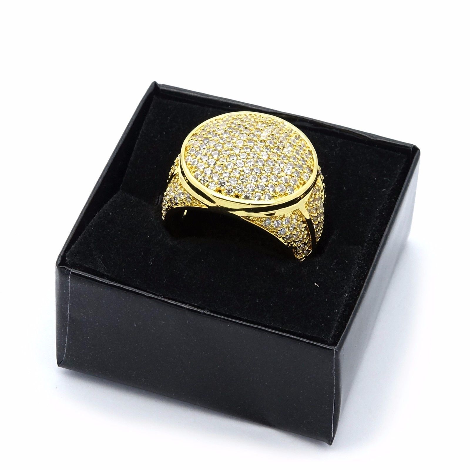 GOLD ROUND ICED OUT