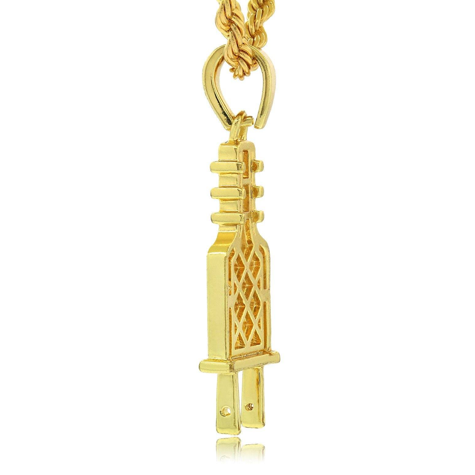 FLAT PLUG PENDANT WITH GOLD ROPE CHAIN