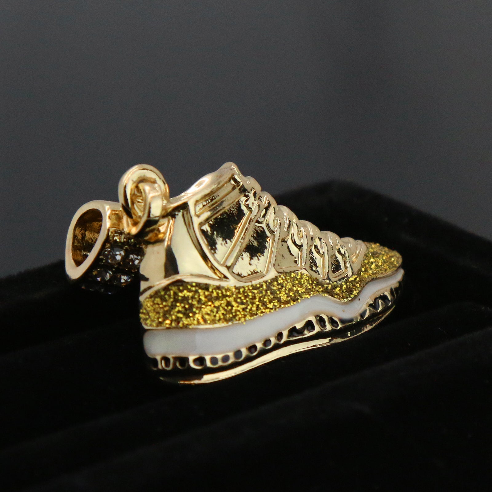 11 Retro "Championship" Shoe 14k Gold Pendant 20" Inch 4mm Rope Choker Chain