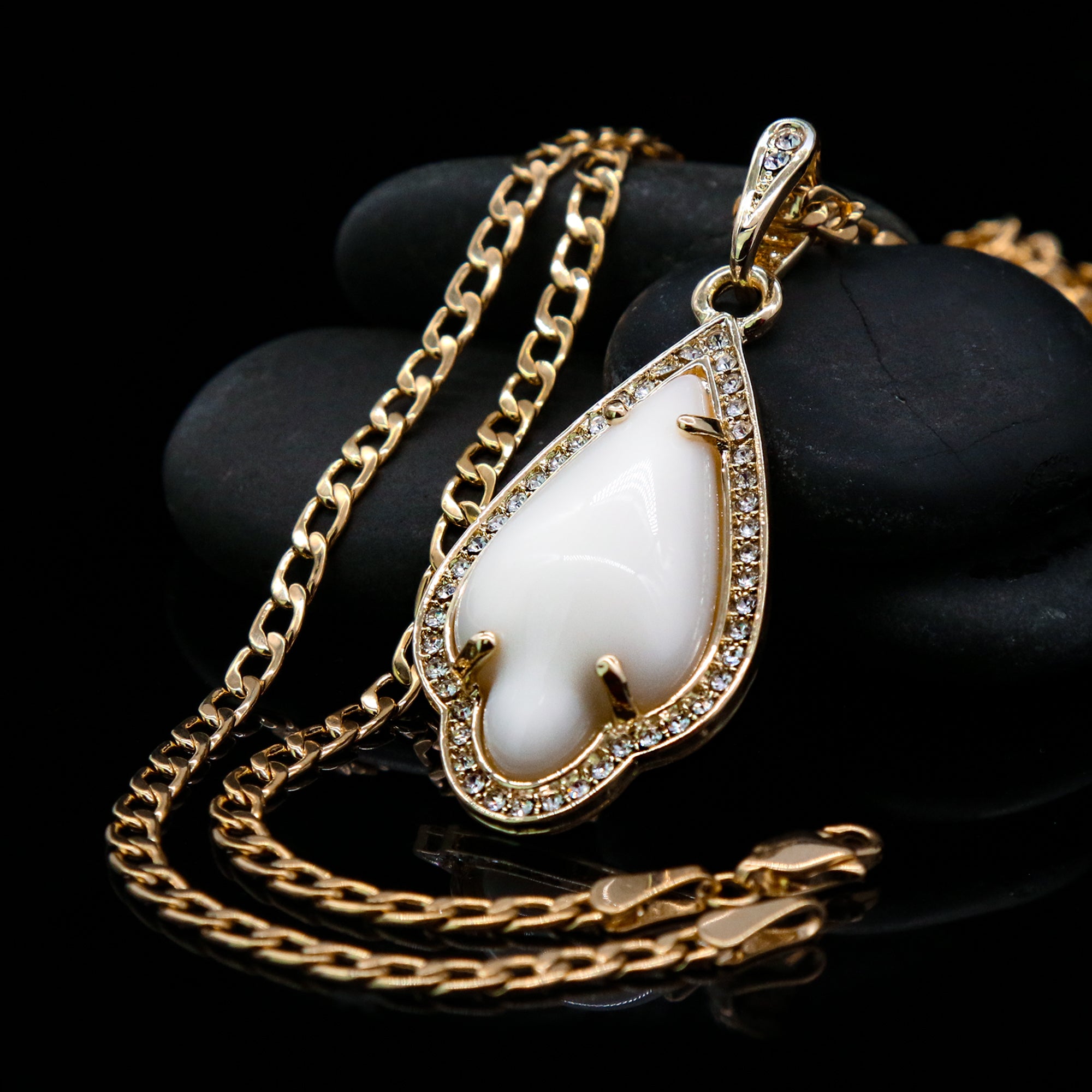 White Curved Tear Women's Jade Chain Pendant Necklace