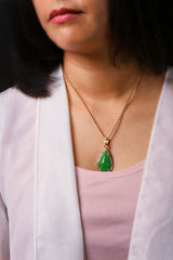 Green Curved Tear Women's Jade Chain Pendant Necklace