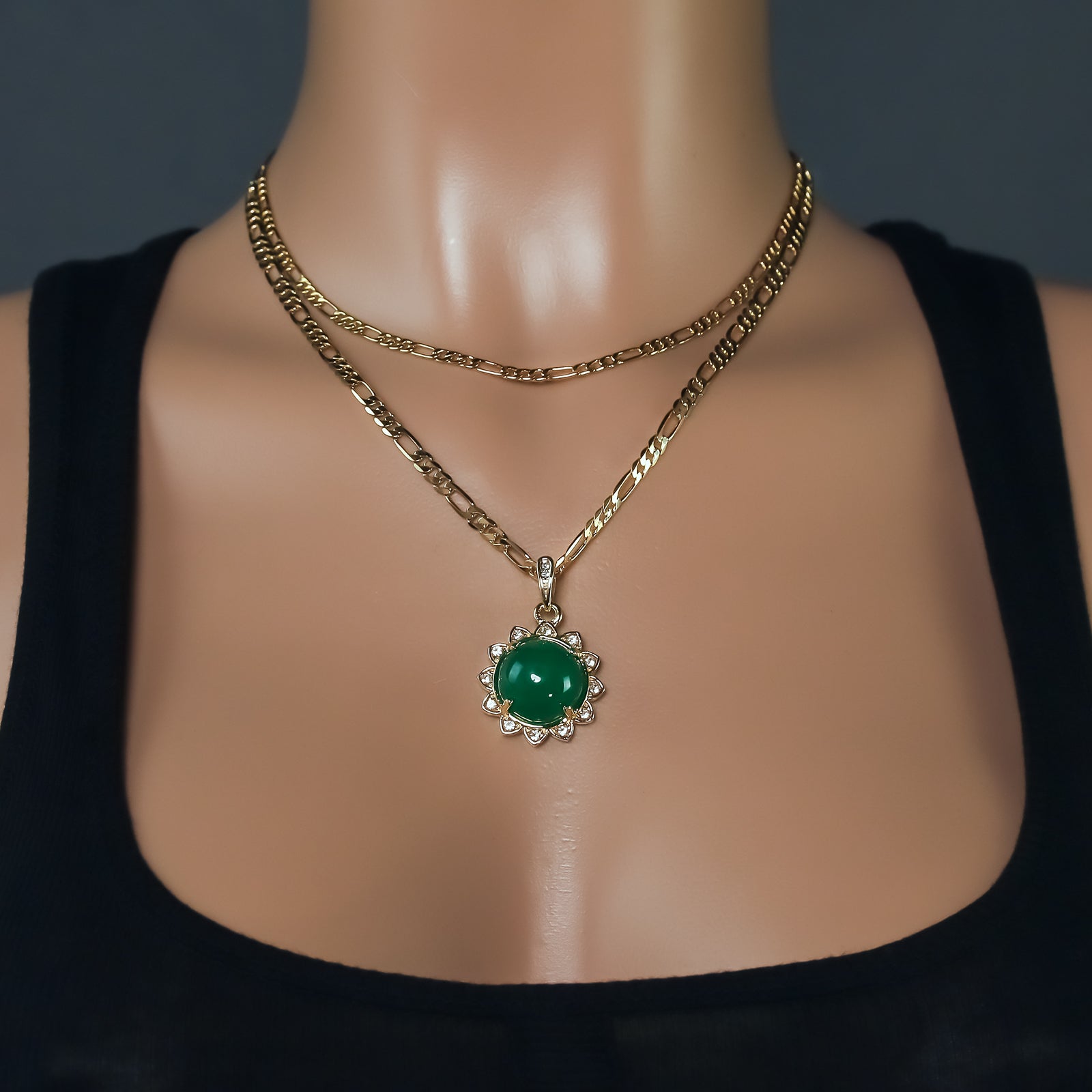 Copy of Exquisite Iced Green Jade Round Shape 14k Gold PT Pendant 18"20" Figaro Chains