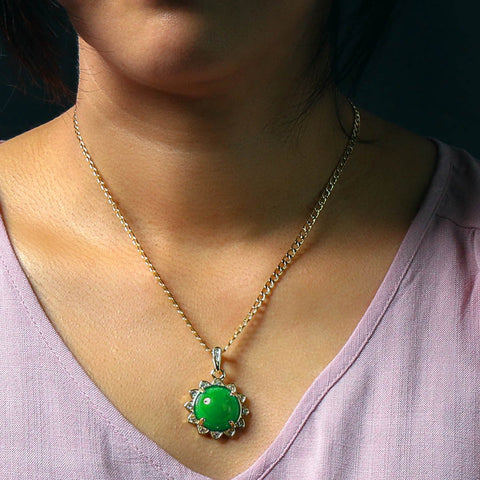 Green Round Women's Jade Chain Pendant Necklace