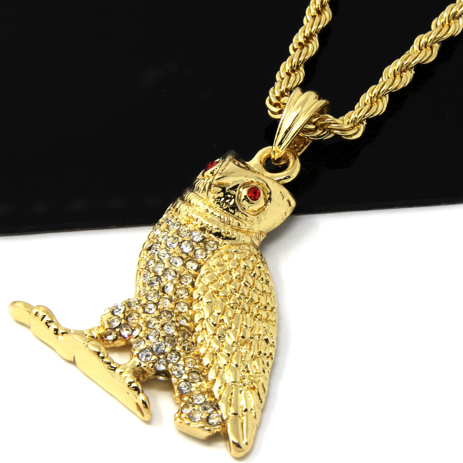 OWL PENDANT RED EYE WITH GOLD ROPE CHAIN